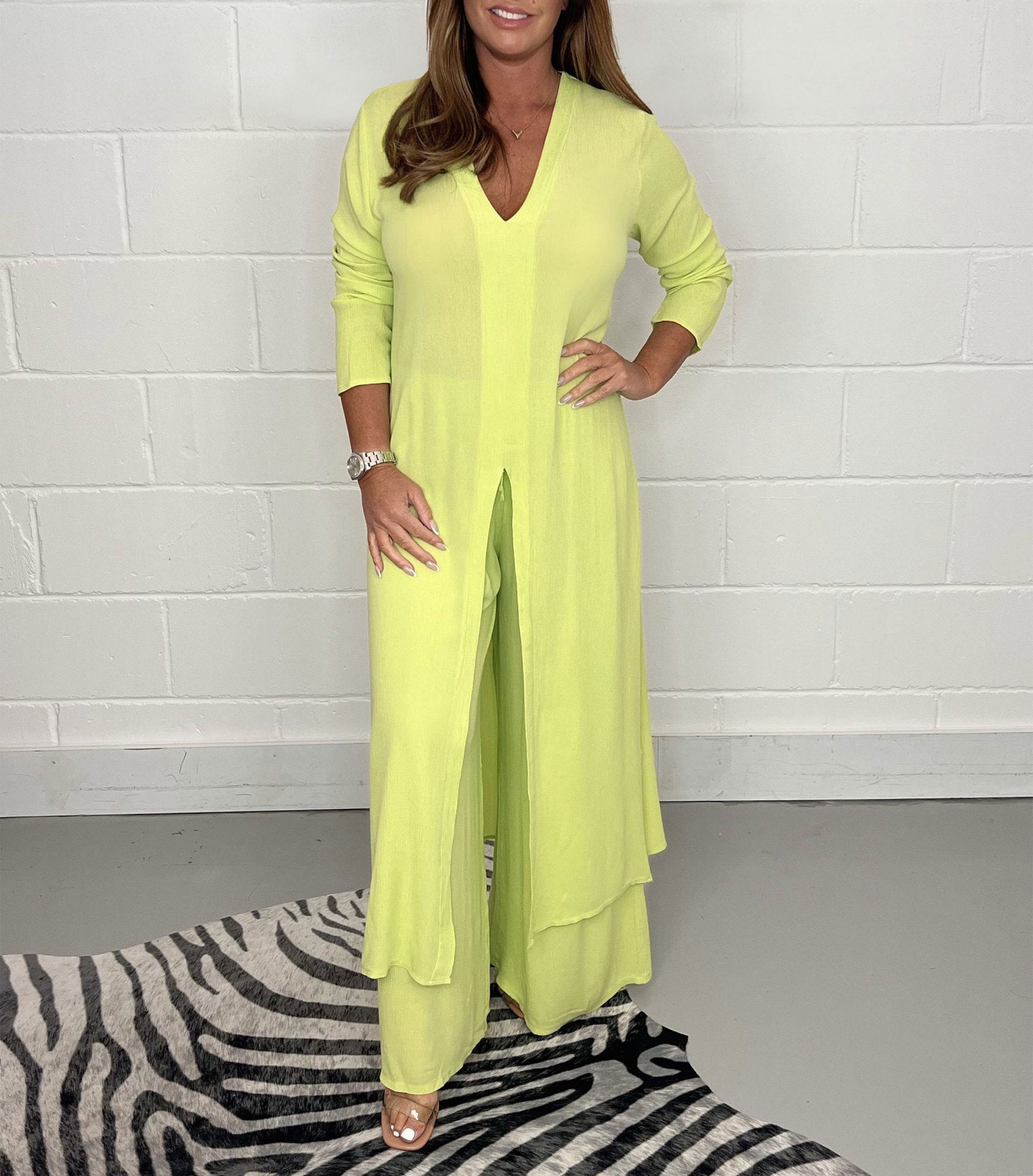 Navisse V-Neck Wide-Leg Lounge Set – Women Summer Resort Casual Deep V Neck Top Co-Ord Wide Leg Pants Set