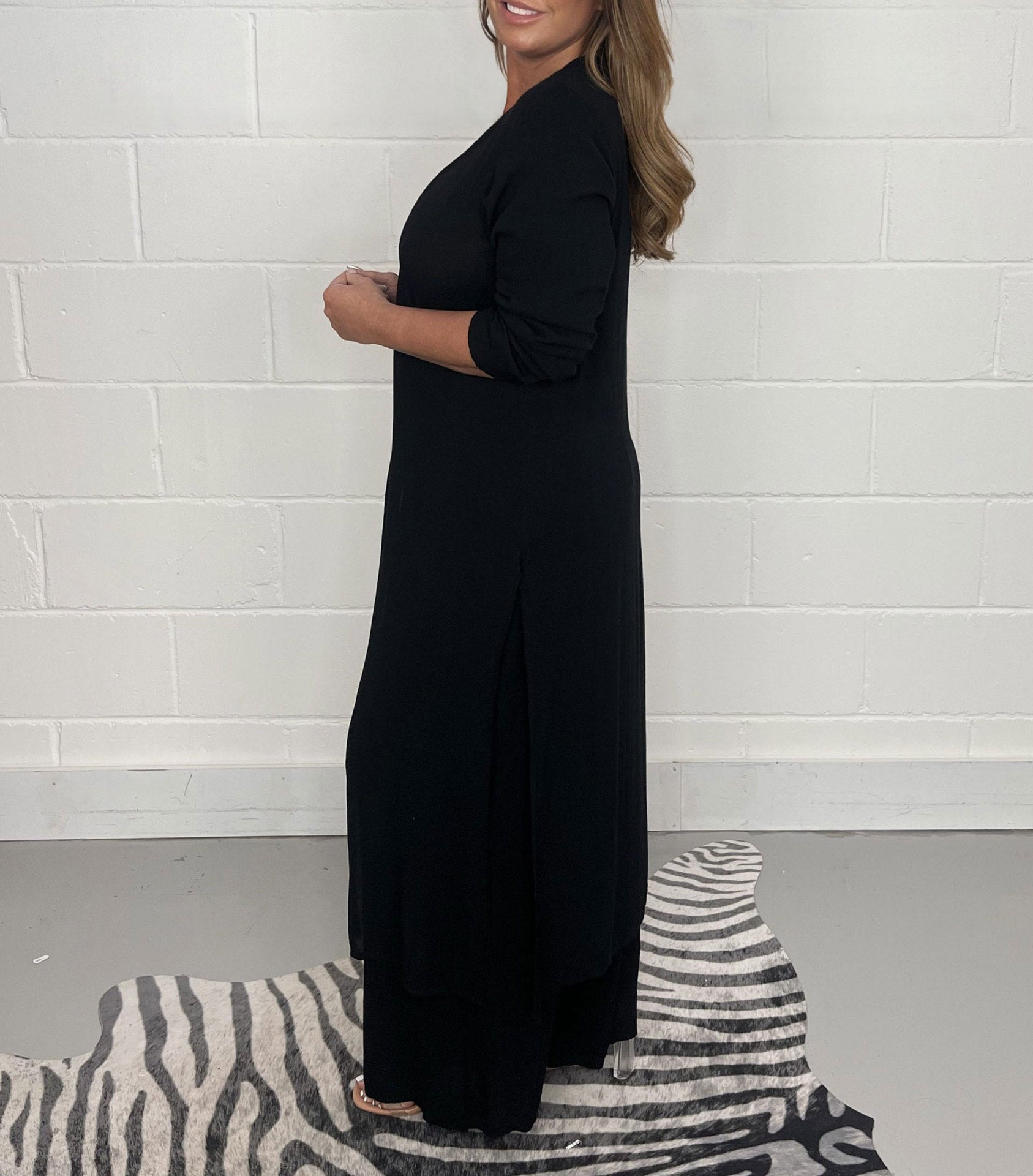 Navisse V-Neck Wide-Leg Lounge Set – Women Summer Resort Casual Deep V Neck Top Co-Ord Wide Leg Pants Set