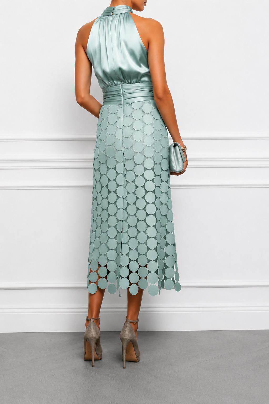 Robe midi en satin à col licou Squamella - Robe texturée à motif écailles pour femme, pour cocktails, fêtes et soirées formelles