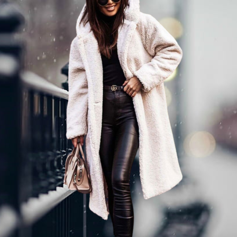 Manteau long en teddy ample Bouclair - Long manteau d’hiver en polaire pour femme, ouvert sur le devant, décontracté