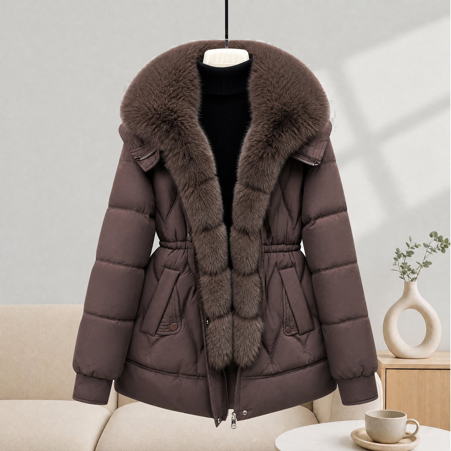 Doudoune ceinturée en fourrure Furmont - manteau noir pour femme, col en fausse fourrure, veste matelassée d’hiver