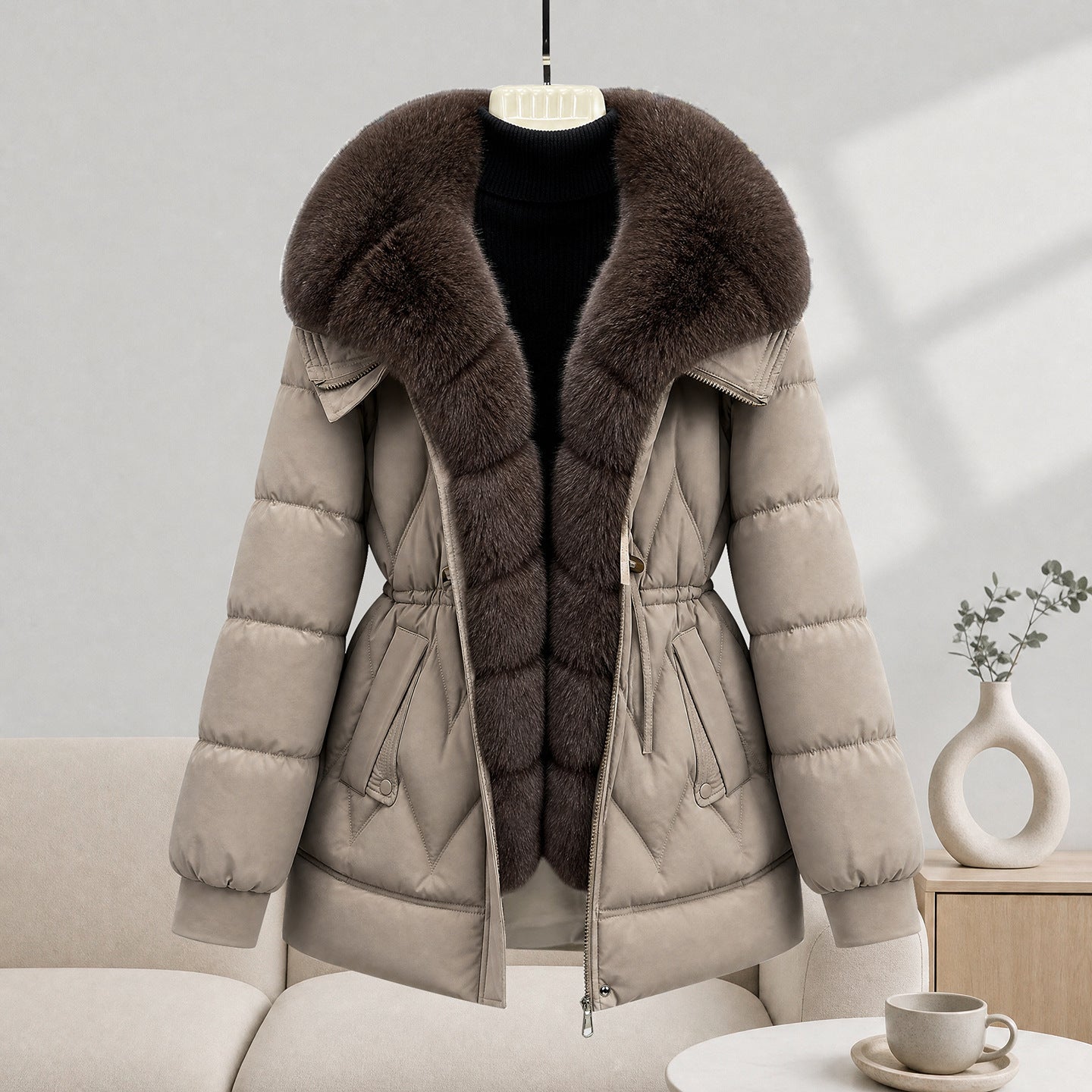 Doudoune ceinturée en fourrure Furmont - manteau noir pour femme, col en fausse fourrure, veste matelassée d’hiver
