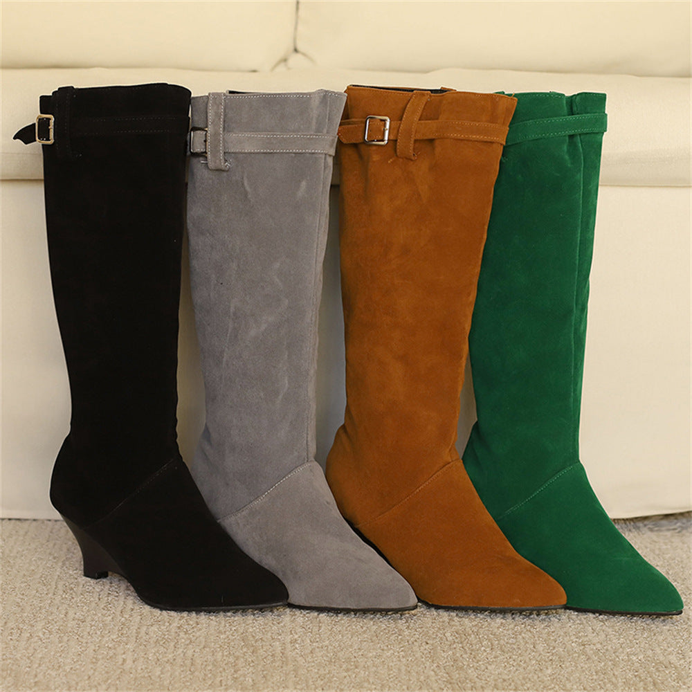 Bottes montantes à talon kitten en daim Cintura – Bottes élégantes pour femme avec bride à boucle, automne-hiver