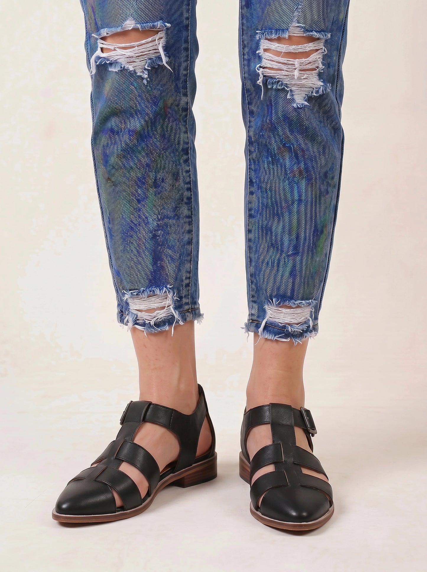 Stratrix Closed-Toe Gladiator Flat Sandals – Leather Cutout Ankle Strap Women Mary Jane Ballet Flats