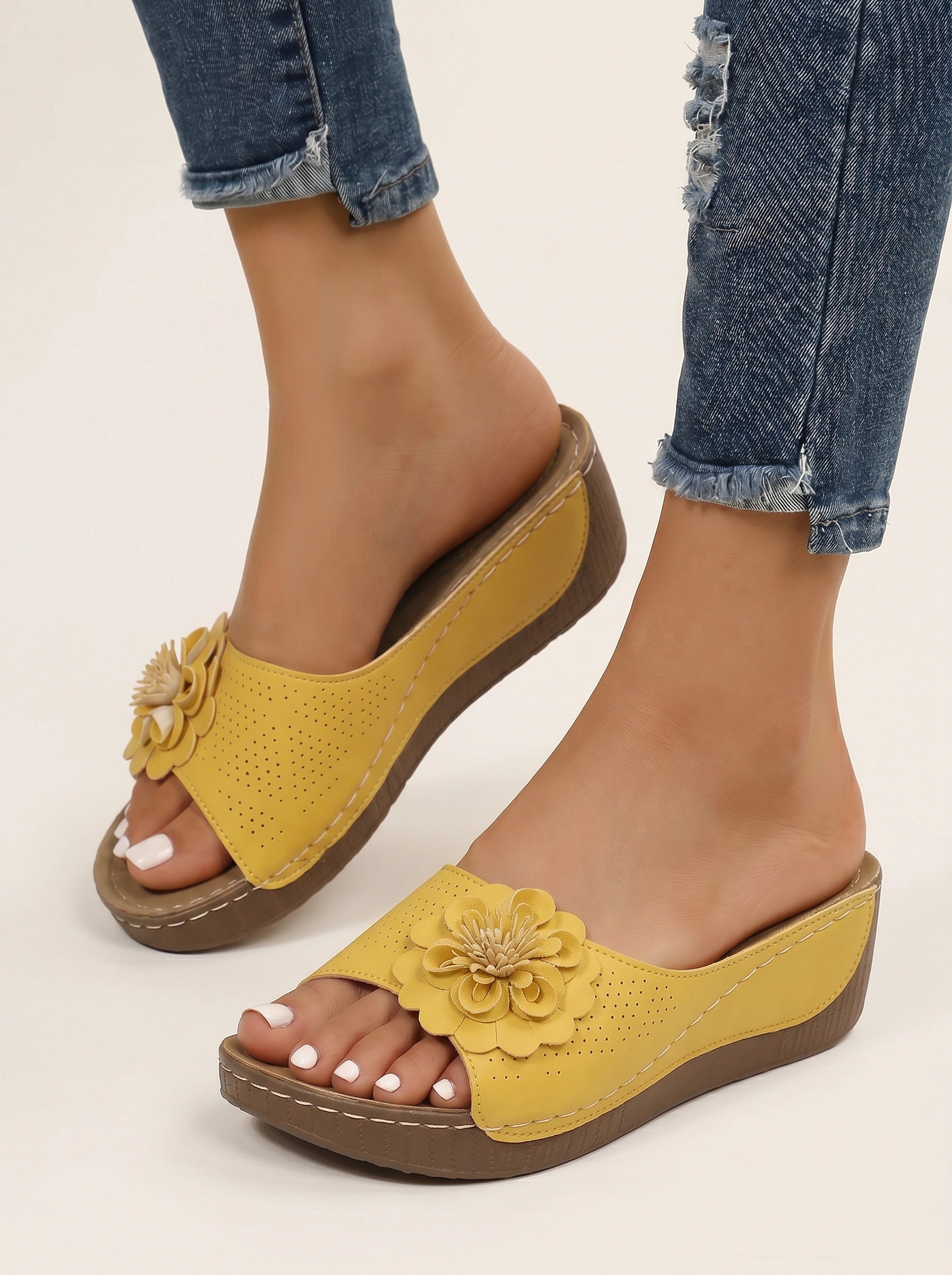 Florea Flower Embellished Platform Sandals – Women Slip-On Wedge Comfort Summer Casual Platform Sandals