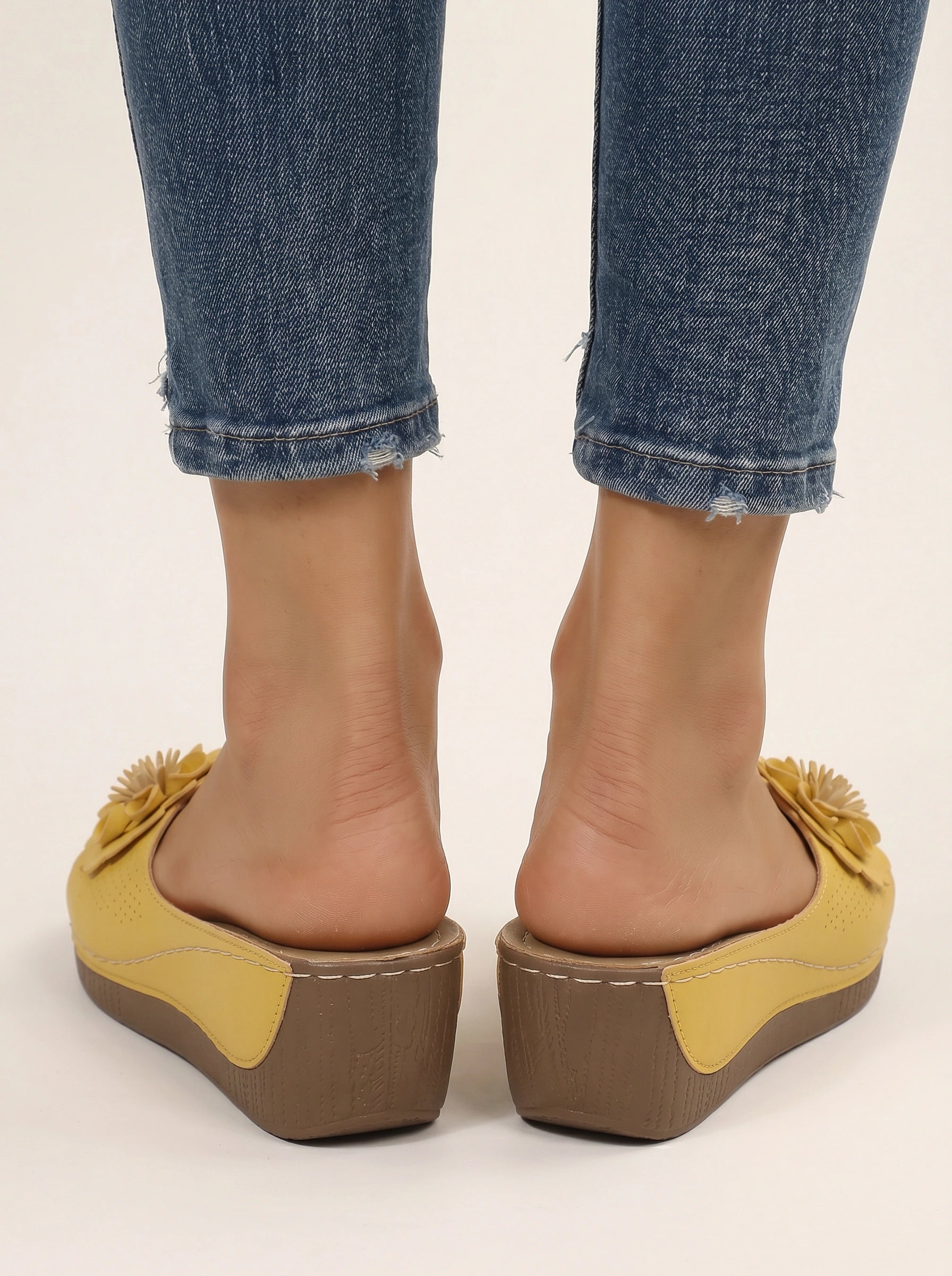 Florea Flower Embellished Platform Sandals – Women Slip-On Wedge Comfort Summer Casual Platform Sandals