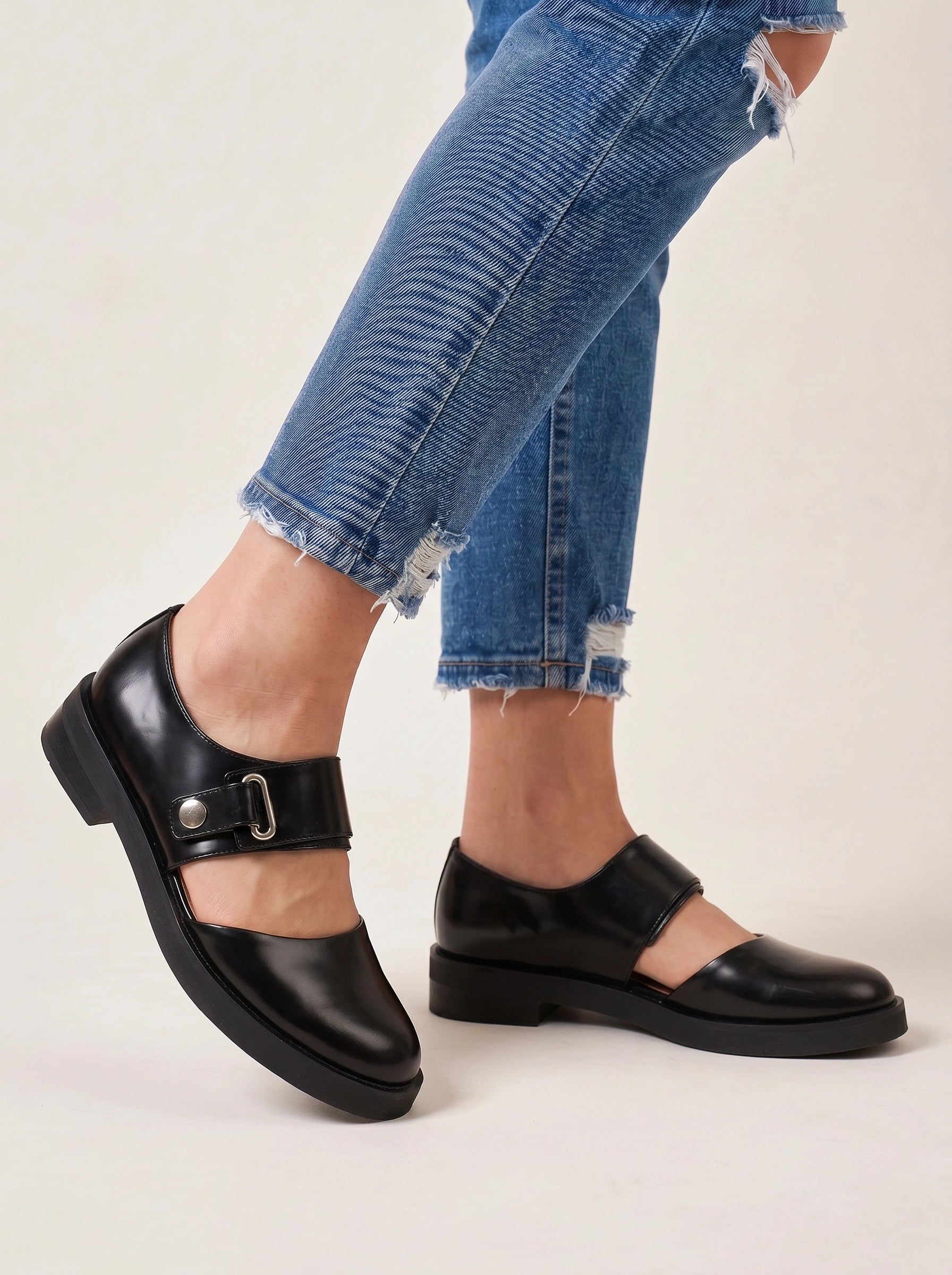 Gravitas Padded Mary Jane Shoes – Black Leather Platform Chunky Sole Women Mary Janes Designer Clogs