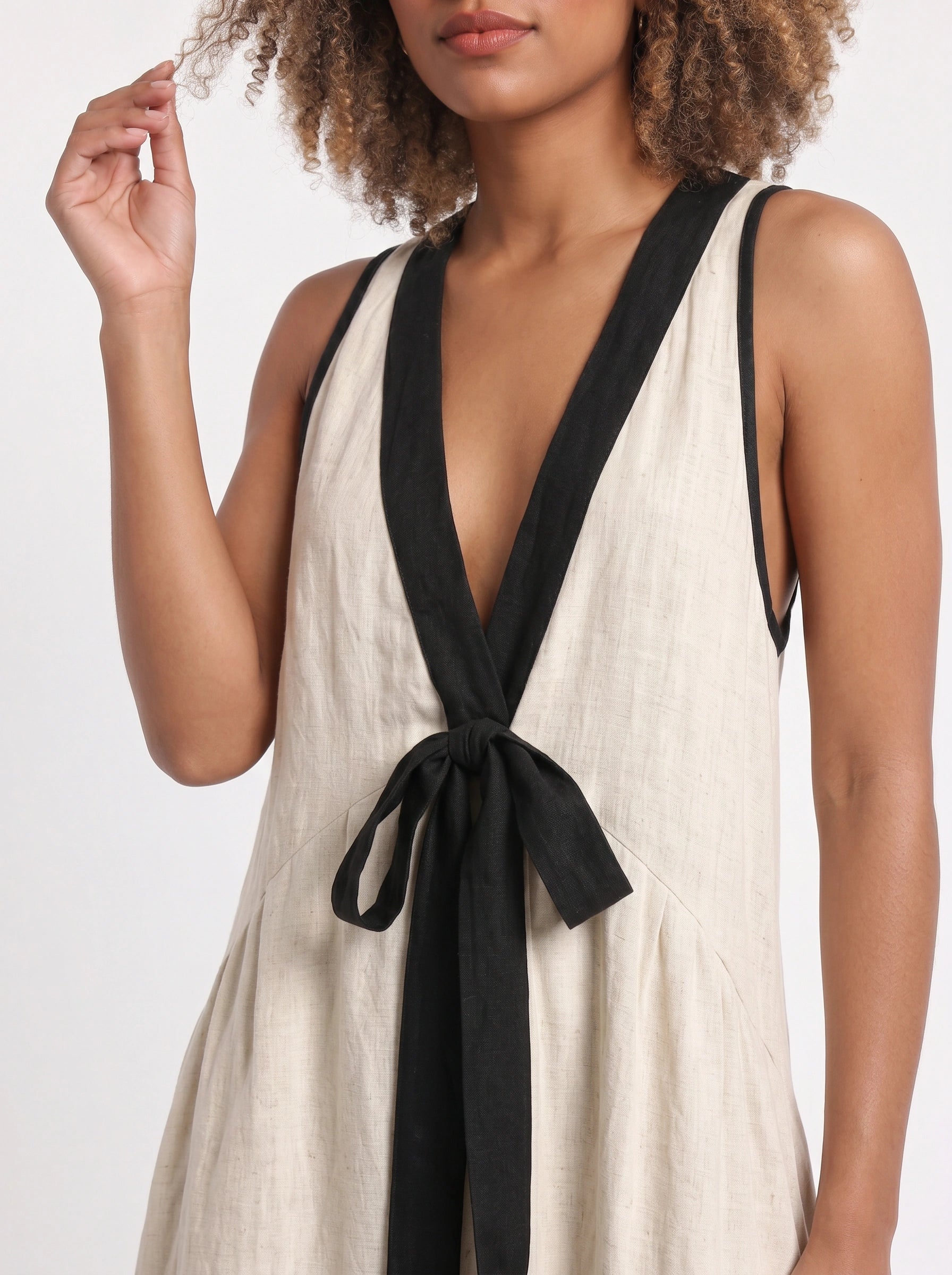 Tiefleur Deep V-Neck Linen Maxi Dress – Linen Maxi Dress Women Sleeveless Plunge Neck Long Dress Resort Vacation