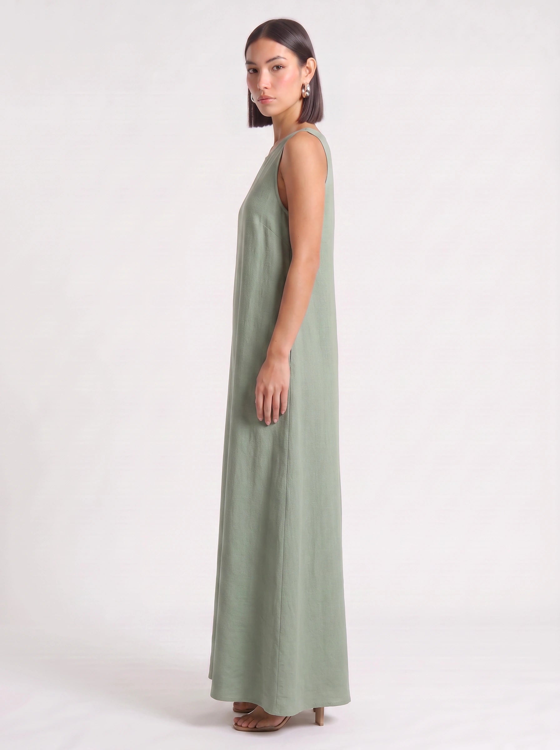 Calmida Sleeveless Maxi Dress – Linen Dress Women Long Sleeveless Summer Casual Vacation Pockets Maxi
