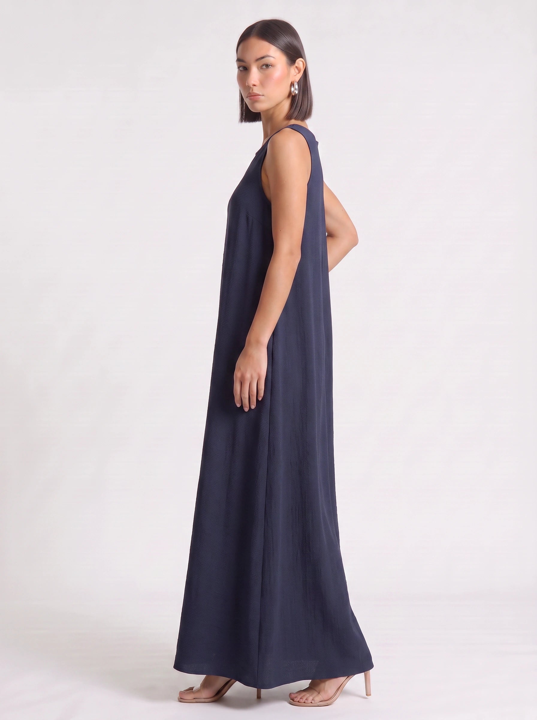 Calmida Sleeveless Maxi Dress – Linen Dress Women Long Sleeveless Summer Casual Vacation Pockets Maxi