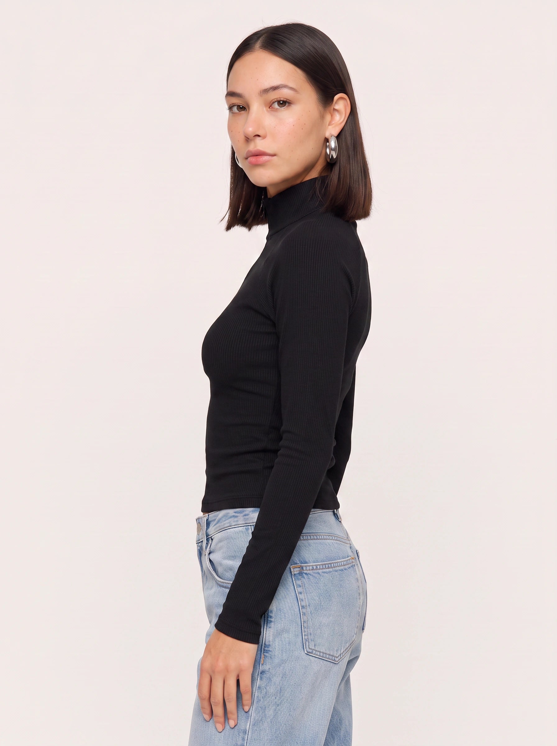 Costella Ribbed Half-Zip Crop Top – Women Long Sleeve High Neck Mock Neck Fitted Crop Top