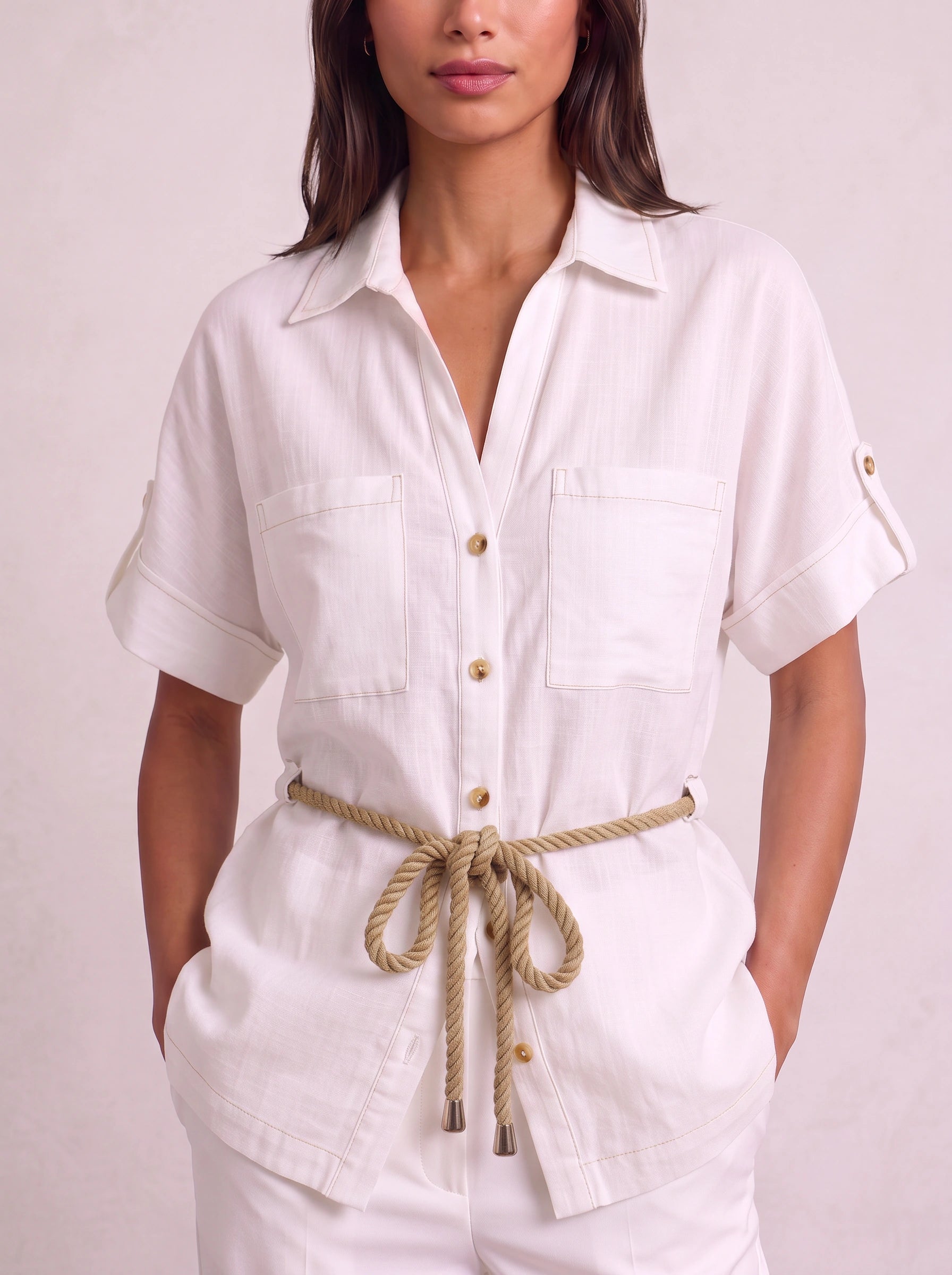 Chemise utilitaire Costrisse boutonnée sur le devant – Chemise blanche oversize en lin pour femme, style safari, décontractée, pour le travail