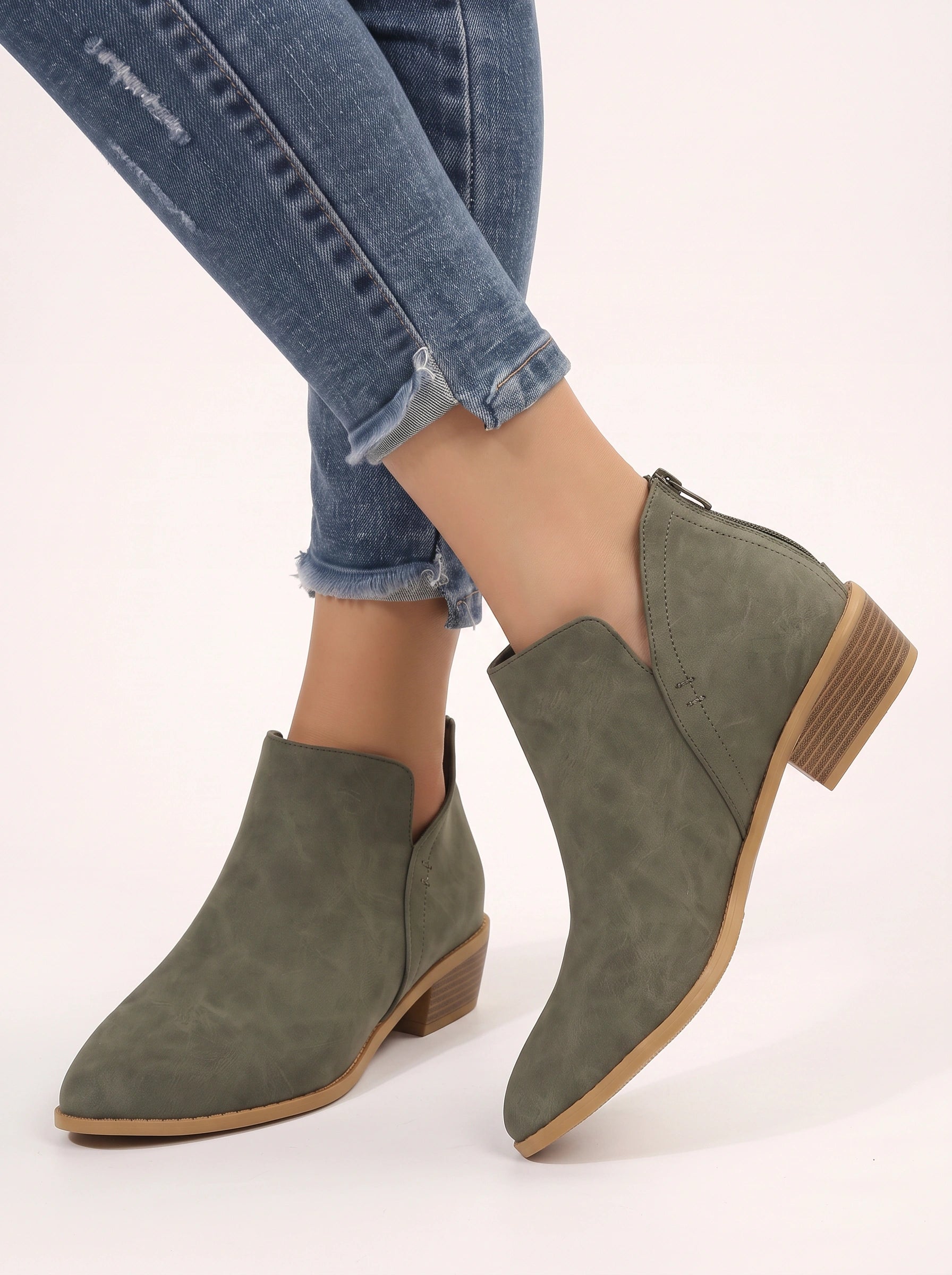 Cuterra Side-Cut Ankle Booties – Women Block Heel Suede Pointed Toe Slip-On Booties Casual Western