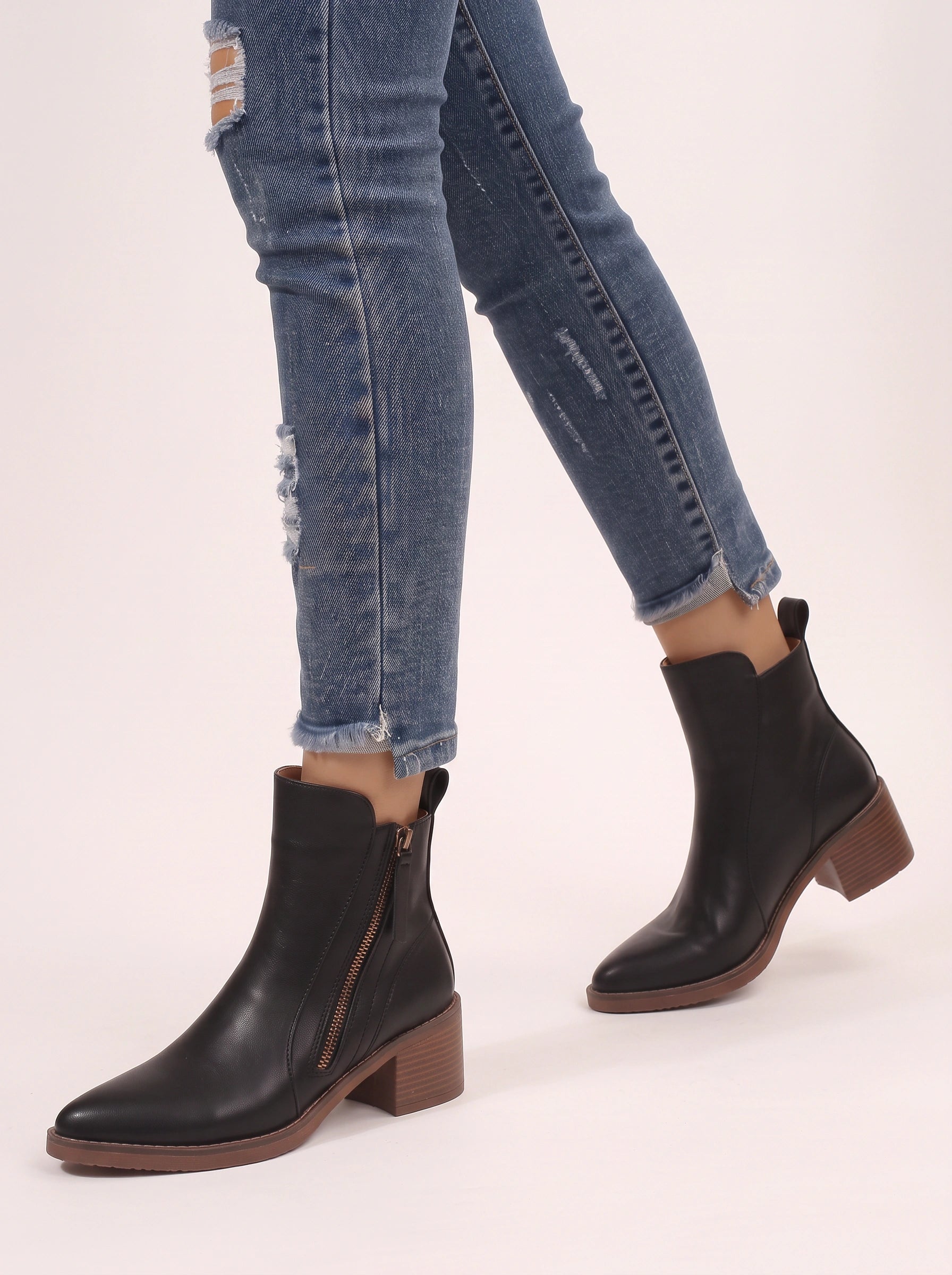 Zipstride Leather Ankle Boots – Women Block Heel Booties Winter Casual Kitten Heels Ankle Boots