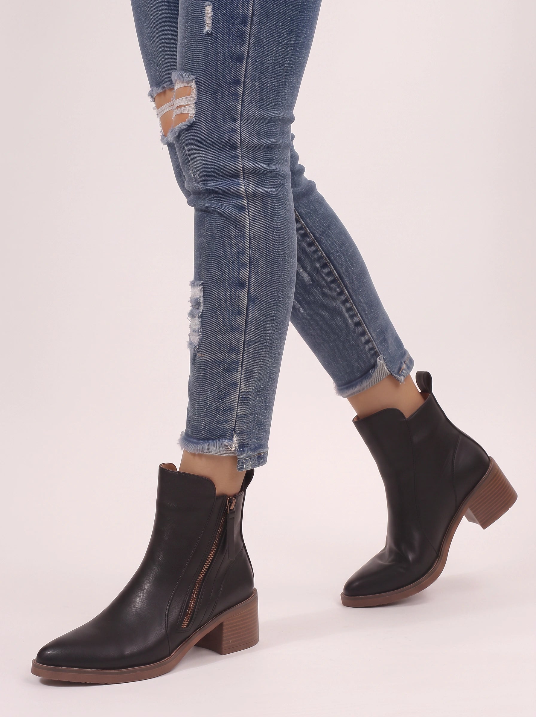 Zipstride Leather Ankle Boots – Women Block Heel Booties Winter Casual Kitten Heels Ankle Boots