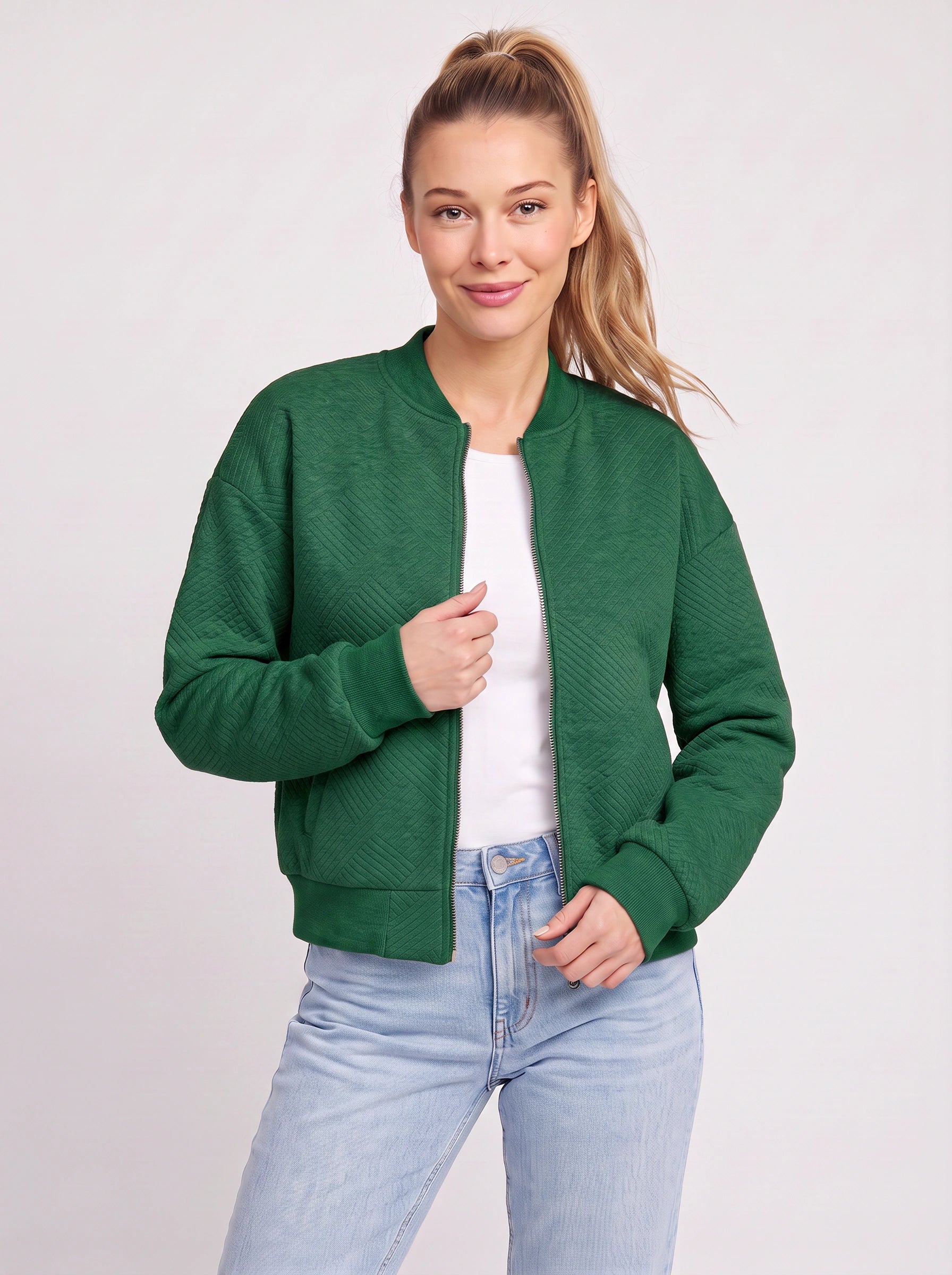 Quiltra Diamond Quilted Bomber Jacket – Women Casual Everyday Athleisure Relaxed Zip Front Jacket