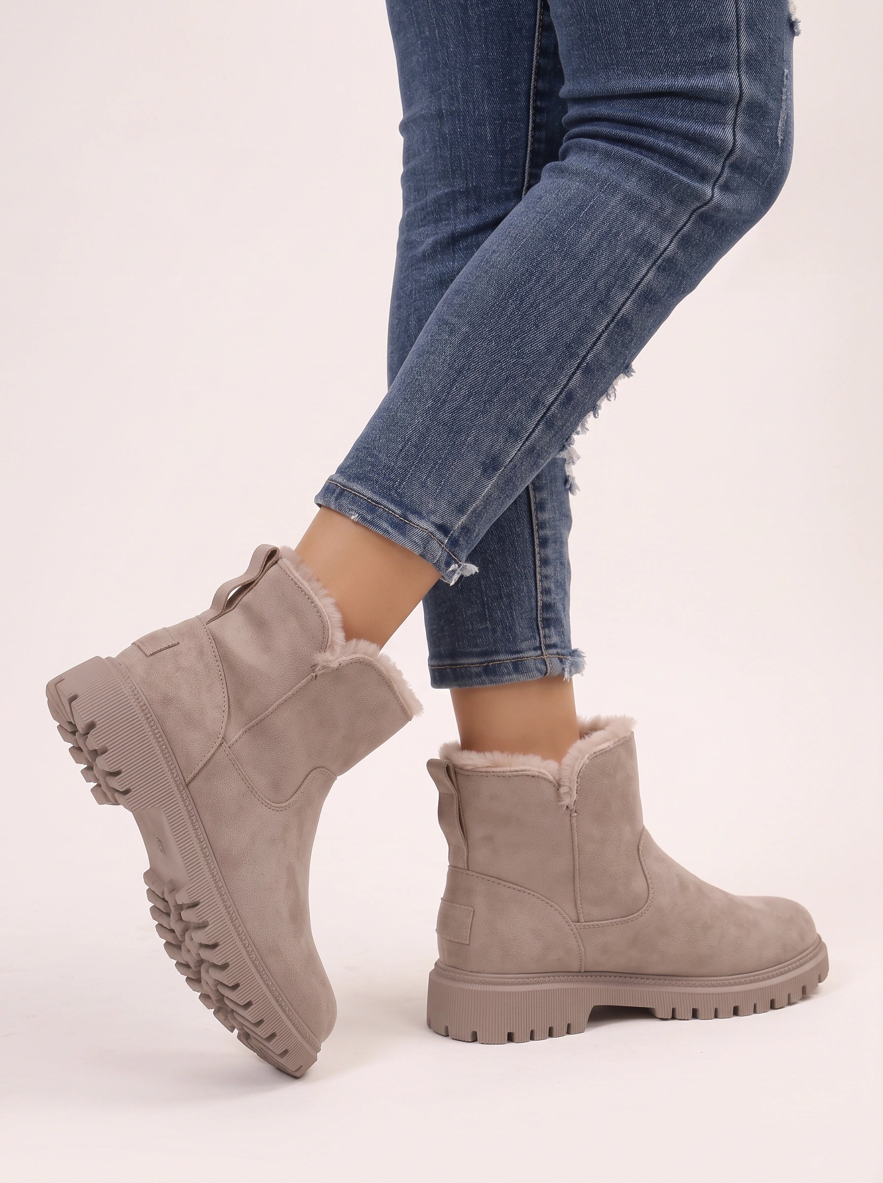 Pelora Faux Fur Lined Ankle Boots – Waterproof Boots Women Chelsea Platform Snow Boot Ladies