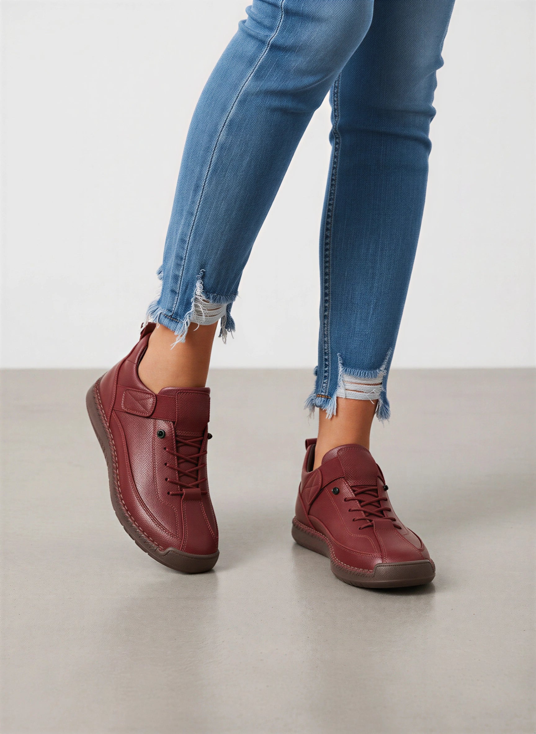 Granica Lace-Up Leather Sneakers – Women Casual Comfort Walking Everyday Leather Sneakers