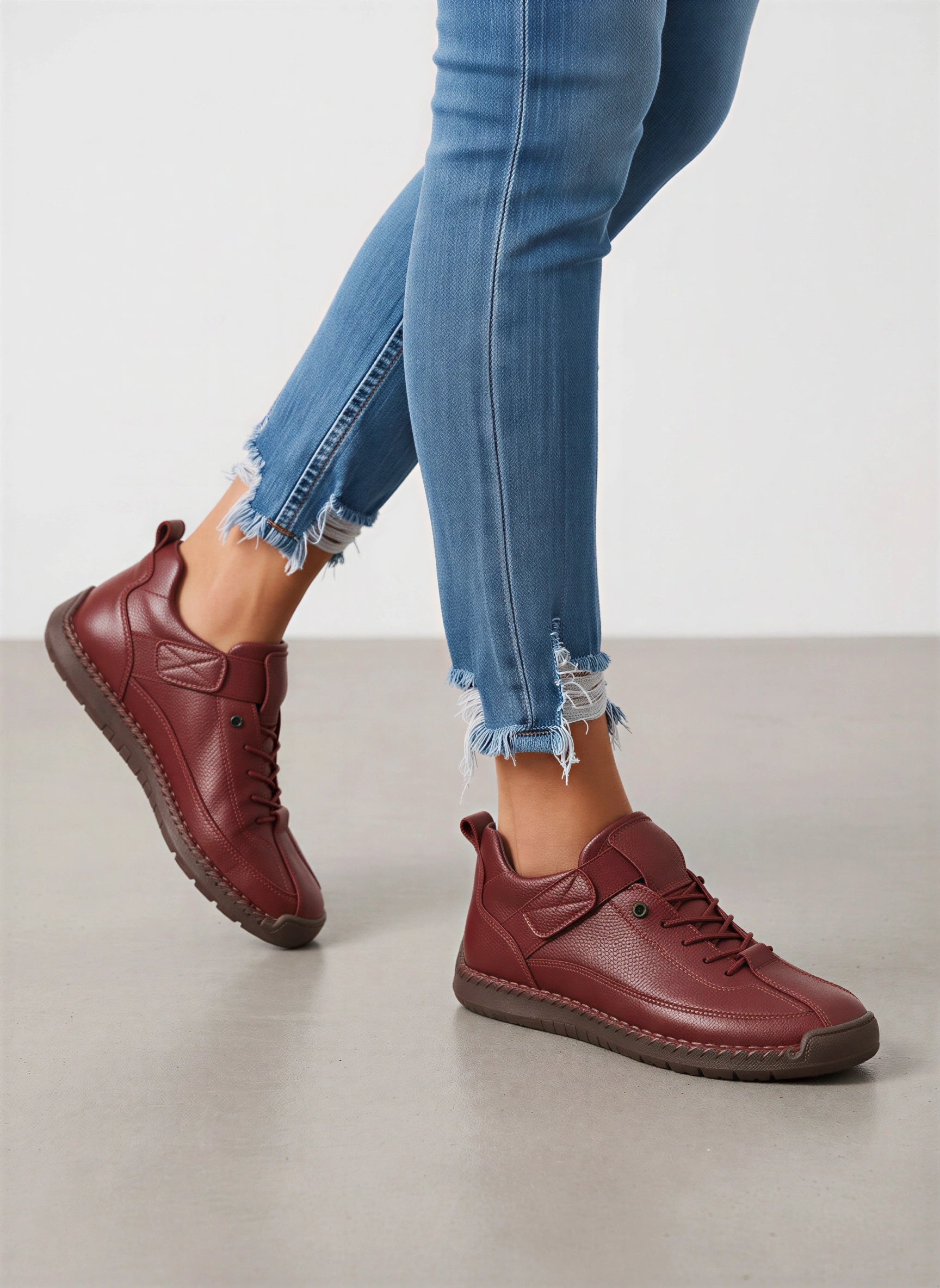 Granica Lace-Up Leather Sneakers – Women Casual Comfort Walking Everyday Leather Sneakers