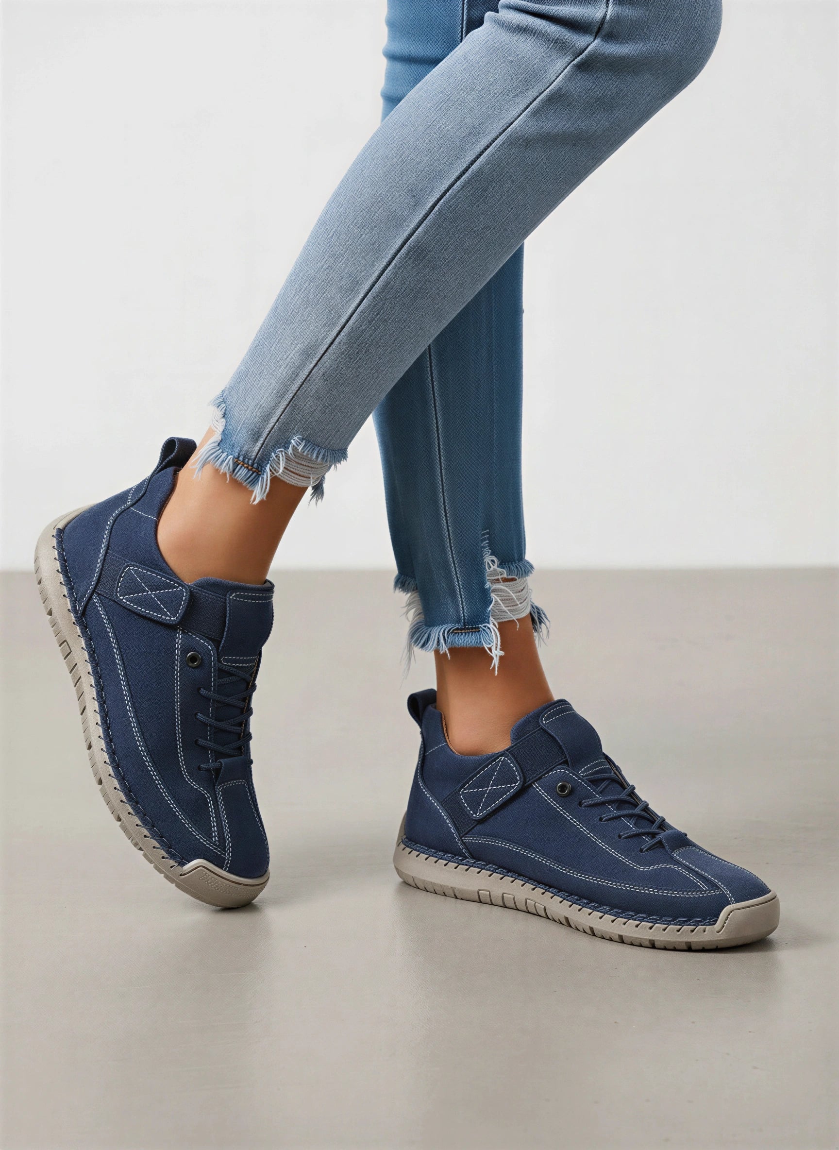 Granica Lace-Up Leather Sneakers – Women Casual Comfort Walking Everyday Leather Sneakers