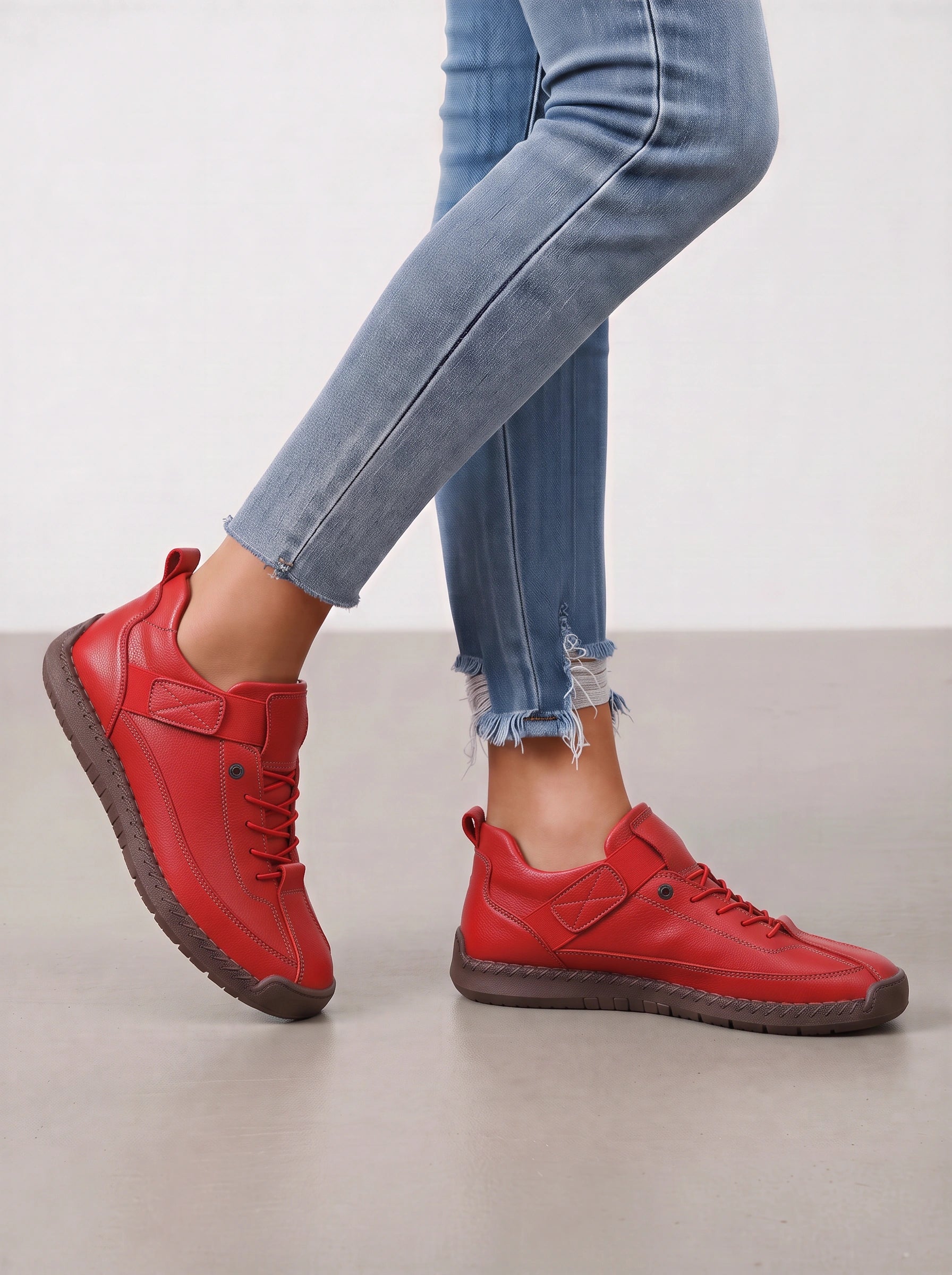 Granica Lace-Up Leather Sneakers – Women Casual Comfort Walking Everyday Leather Sneakers