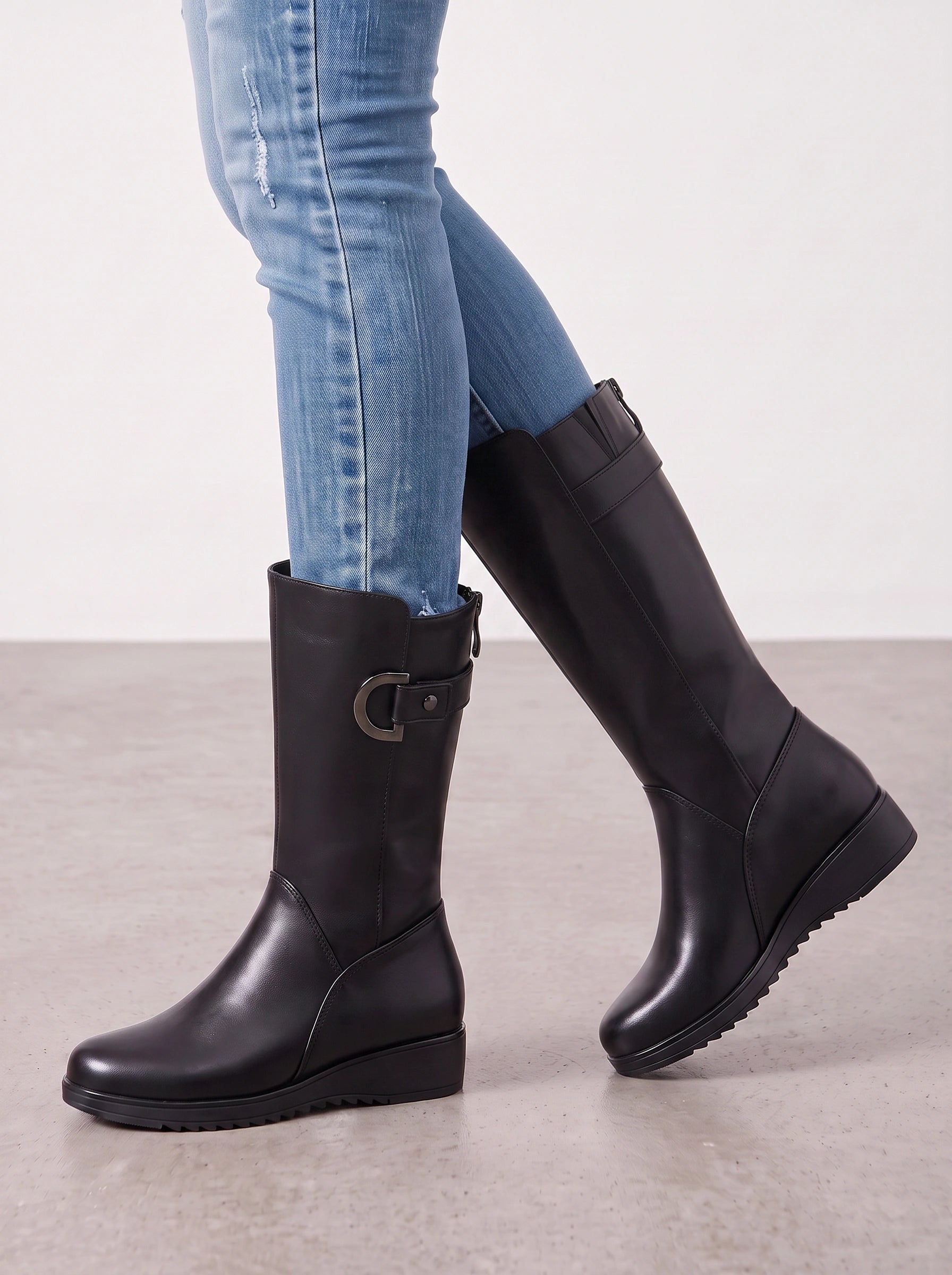 Cordax Lace-Up Platform Combat Boots – Women Ankle Chunky Heel Buckle Strap Lug Sole Boots