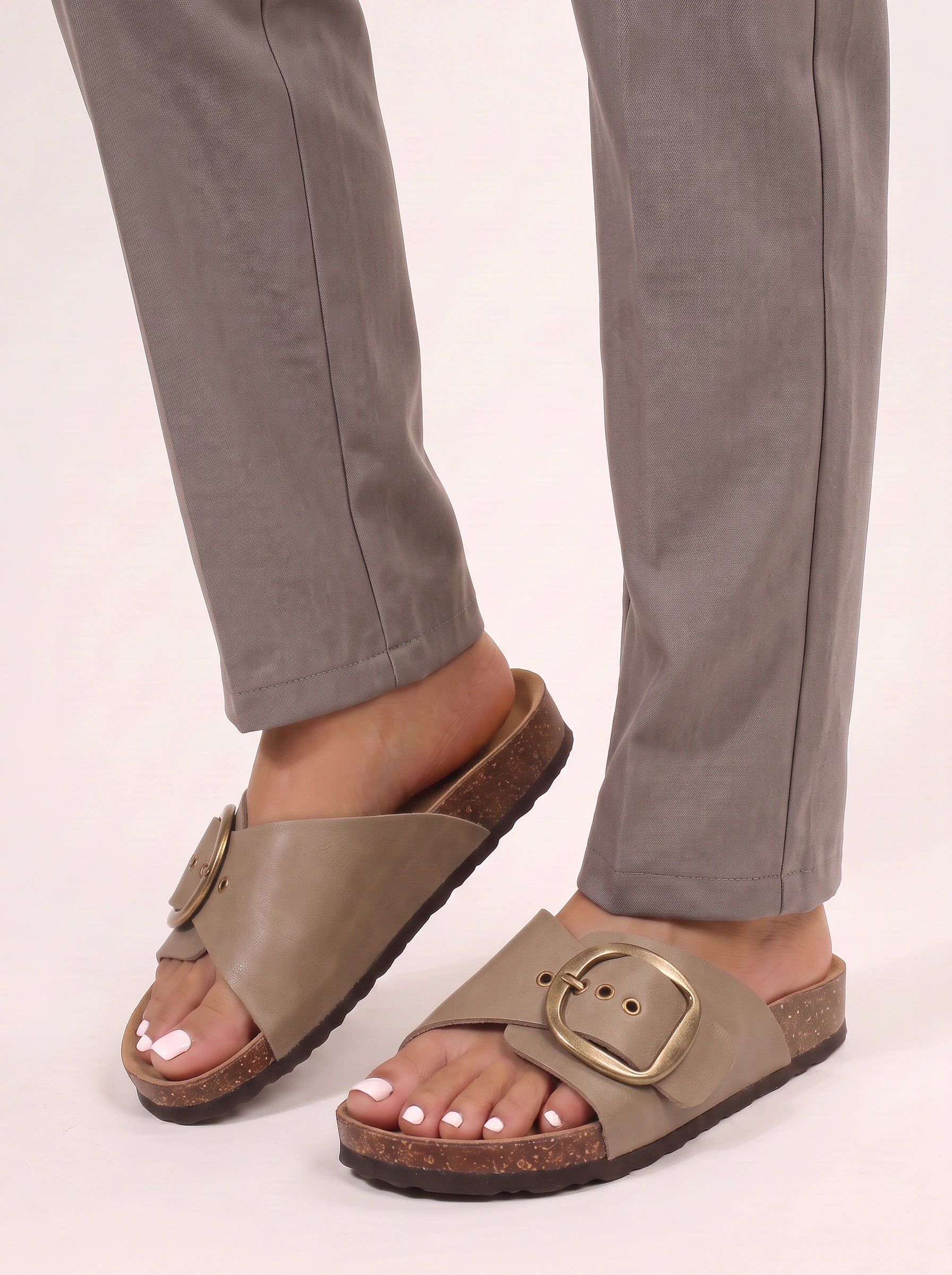 Corbina Buckle Platform Sandals – Women Orthopedic Footbed Thick Sole Shoes Summer Casual Comfort Flat Sandals