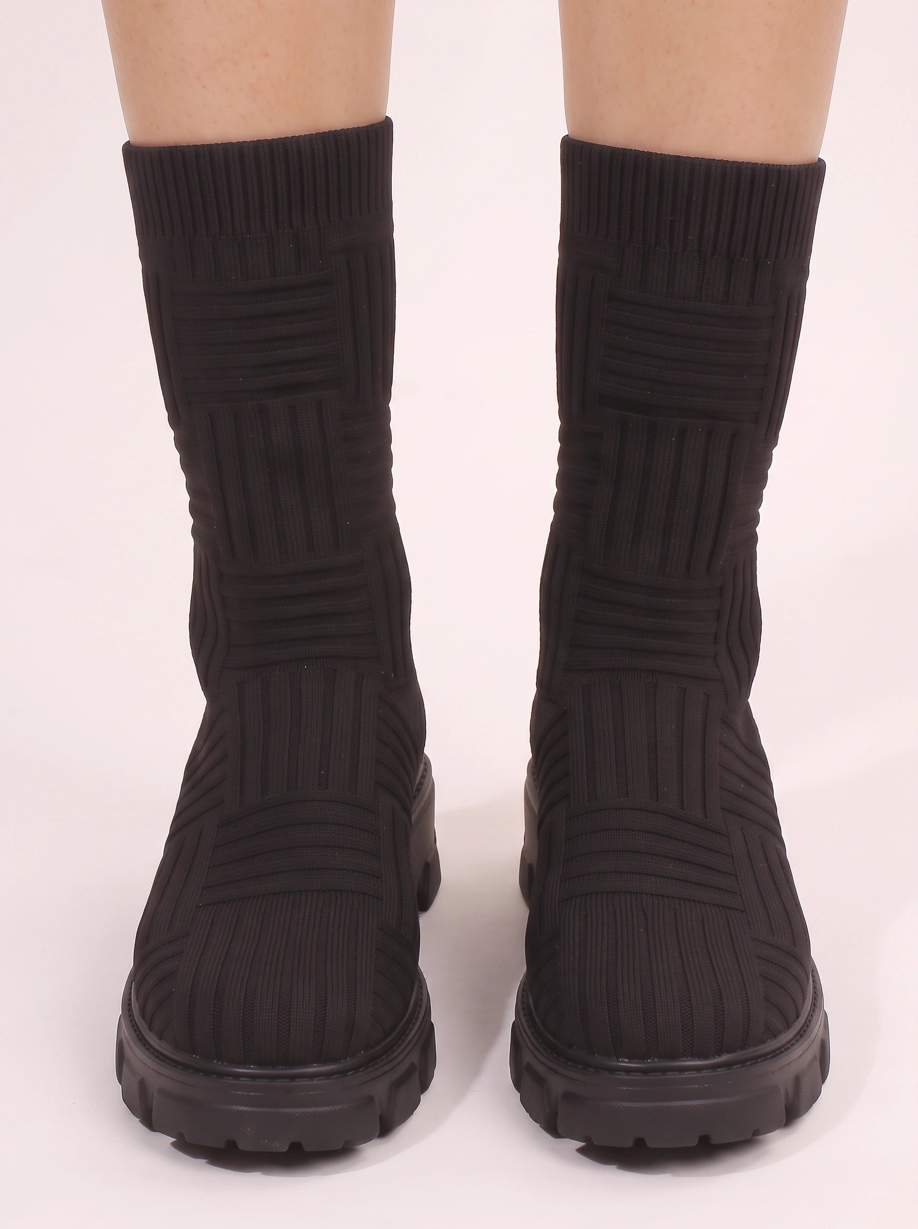 Trettra Ribbed Knit Sock Ankle Boots – Chunky Platform Chelsea Boots Women Streetwear Ankle Boots