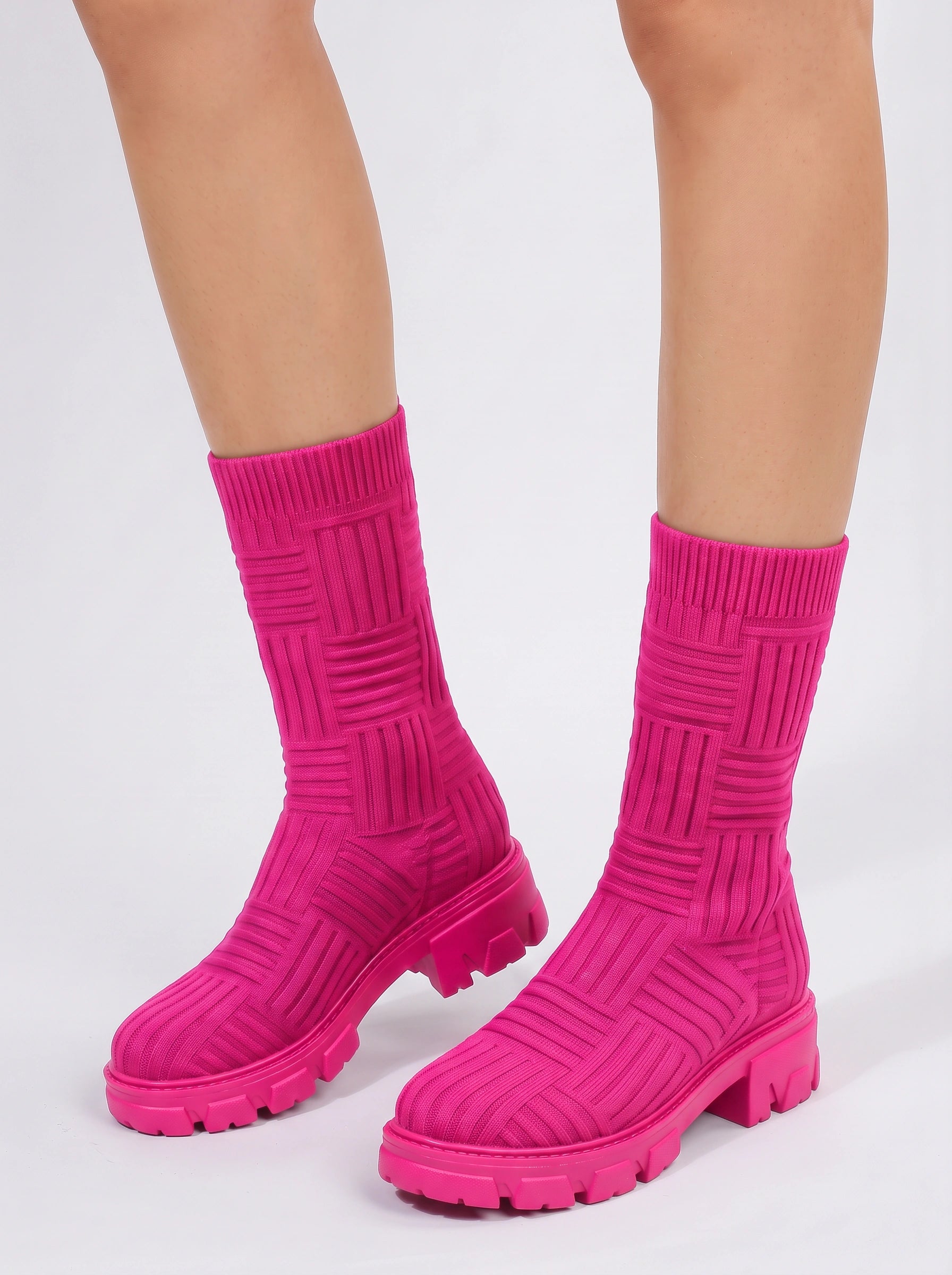 Trettra Ribbed Knit Sock Ankle Boots – Chunky Platform Chelsea Boots Women Streetwear Ankle Boots
