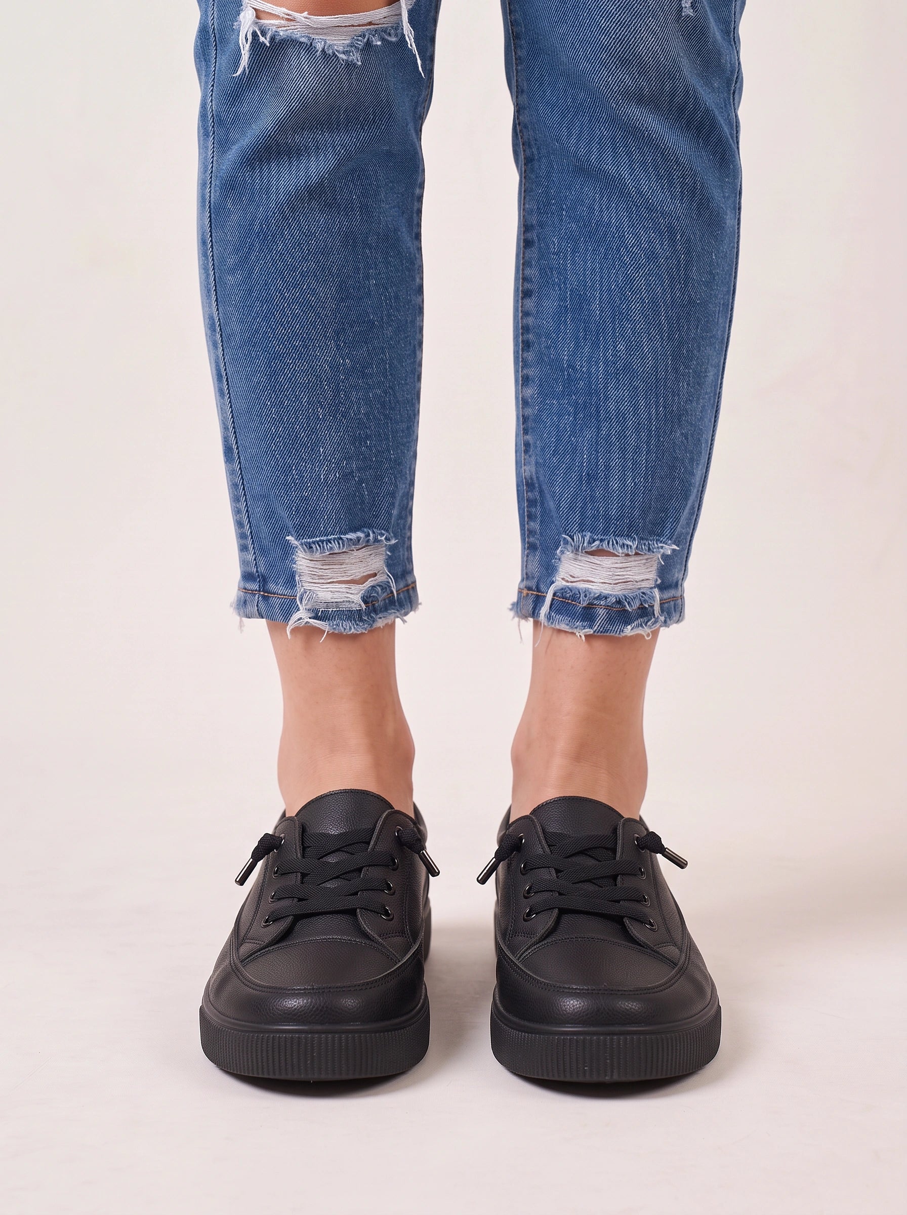 Emily Lace-Up Platform Sneakers – Women Casual Streetwear Chunky Sole Everyday Comfort Sneakers
