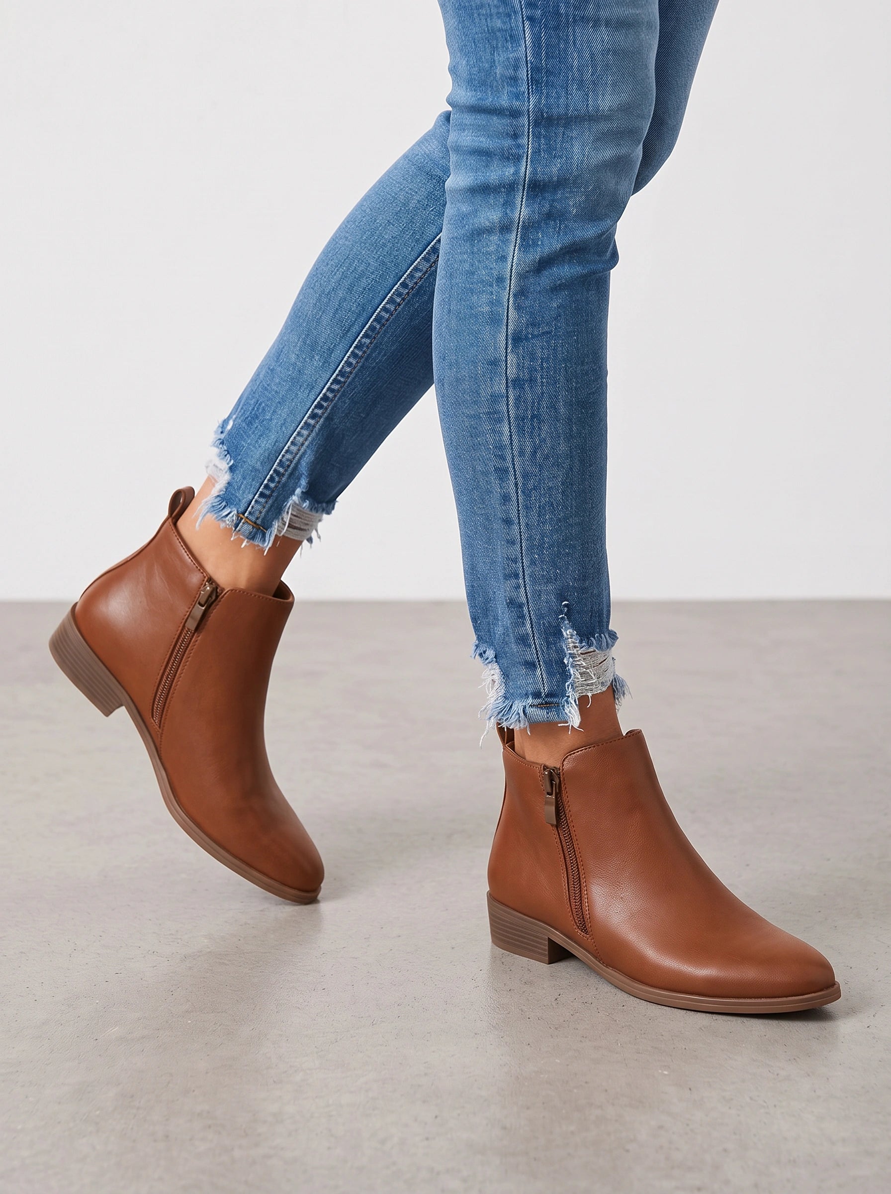 Cognato Leather Ankle Boots – Women Side Zip Kitten Heels Casual Office Work Smart Leather Ankle Boots