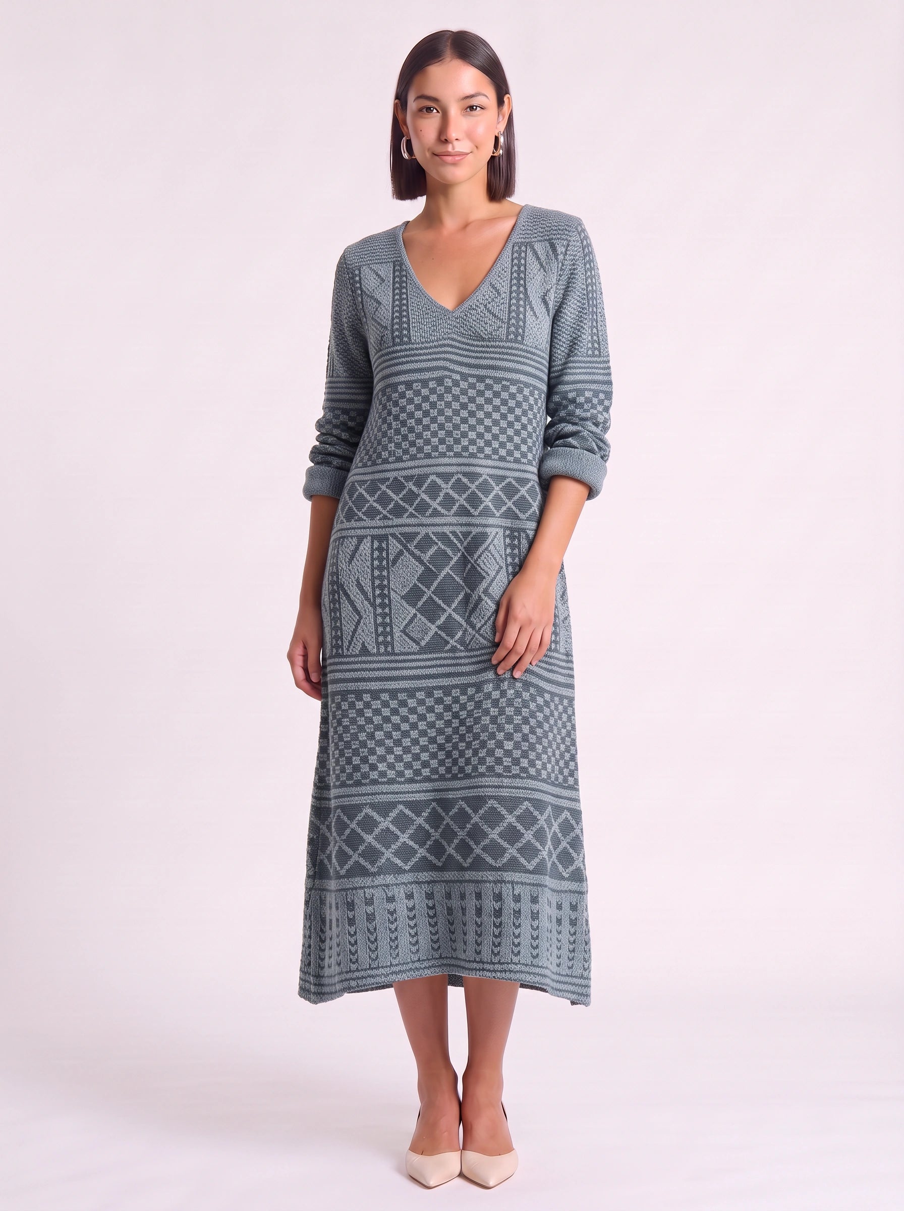 Croiseau Embroidered V-Neck Midi Dress – Long Sleeve Smock Dress Women Boho Casual Summer Embroidered Midi Dress