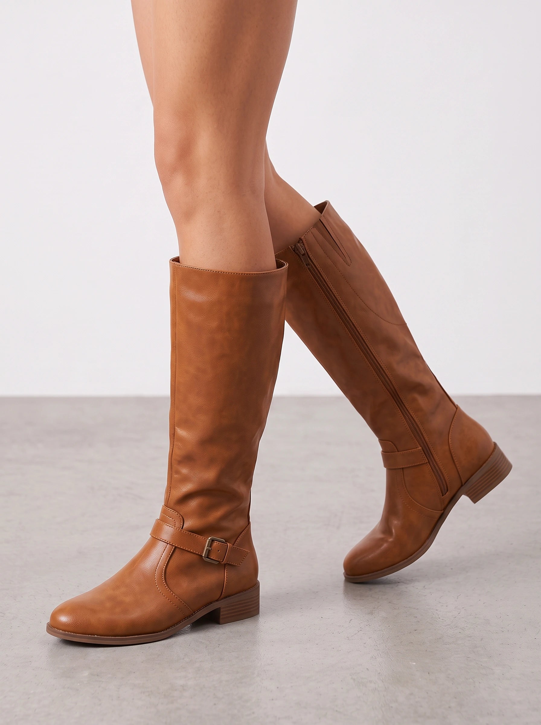 Bottes cavalières montantes Tanwen - bottes d'automne et d'hiver pour femme en cuir, bride à boucle, talon carré, style équestre