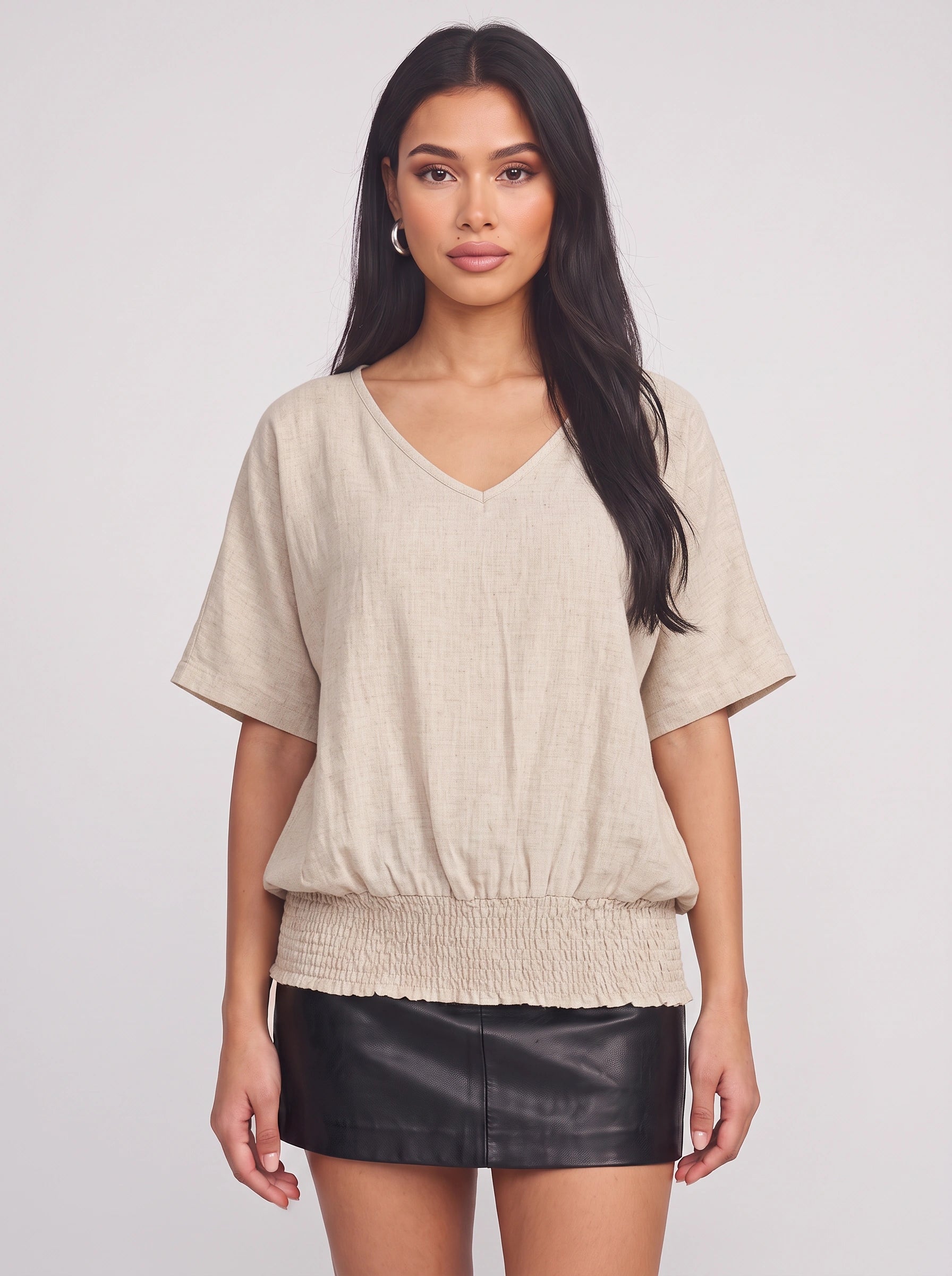 Top Terama à ourlet smocké et encolure en V – Femme, coupe décontractée oversize, vêtement d’intérieur casual à manches courtes