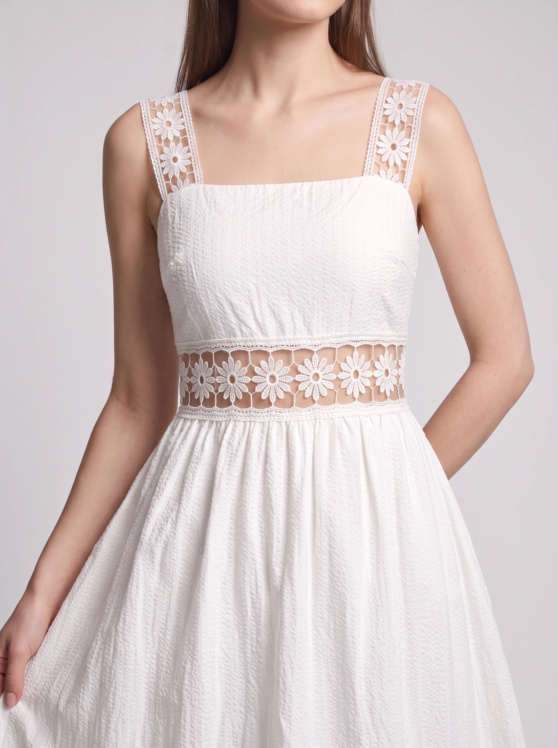 Robe midi plissée en dentelle à volants Piètro – robe d’été pour femme, idéale pour un mariage, les vacances ou une tenue décontractée