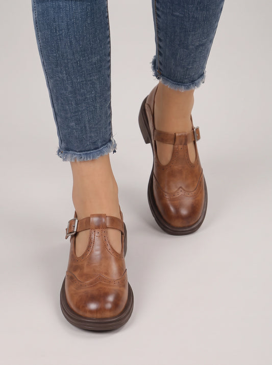 Chaussures Mary Jane Brogwin à bride en T – Chaussures Mary Jane pour femmes en cuir brogue, style vintage, talon carré, plates et décontractées