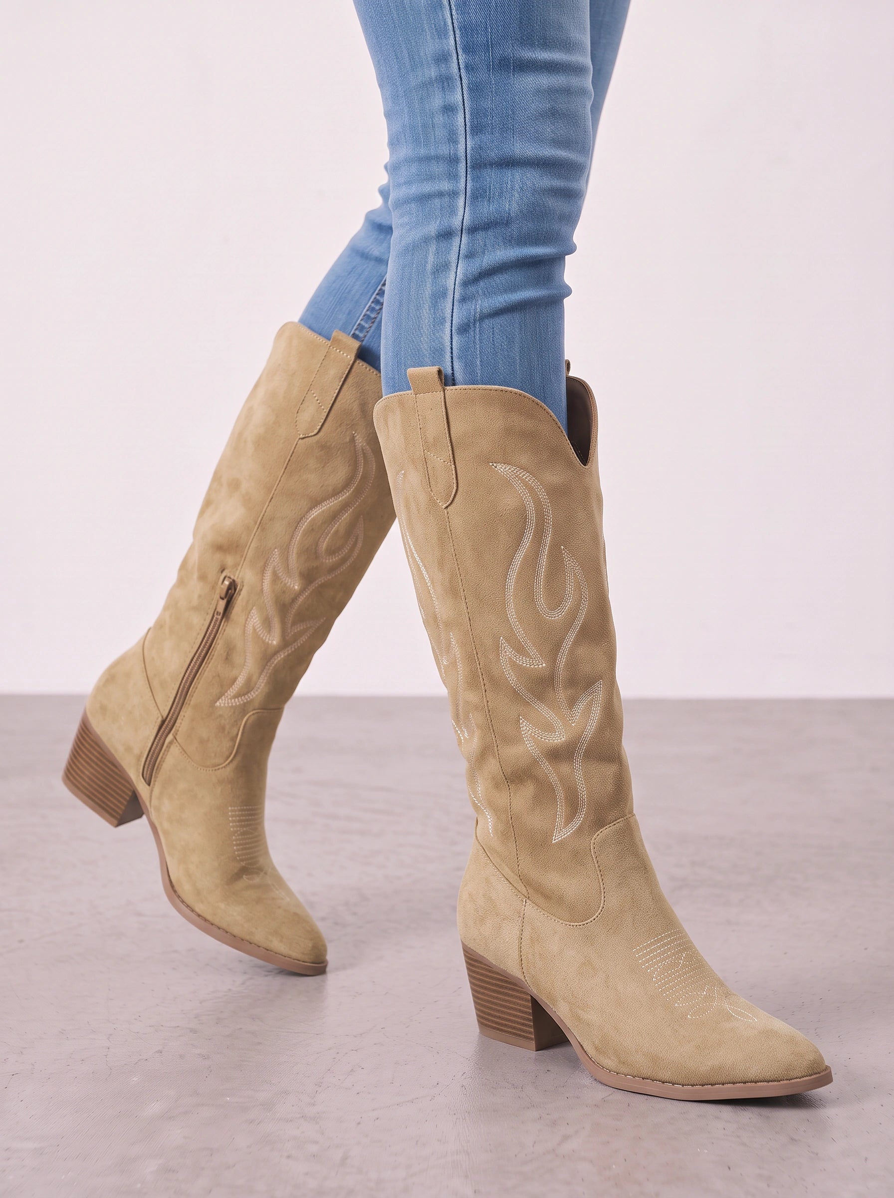 Flamora Western Knee-High Boots – Embroidered Cowboy Boots Women Fall Festival Rodeo Block Heel Tall Boots