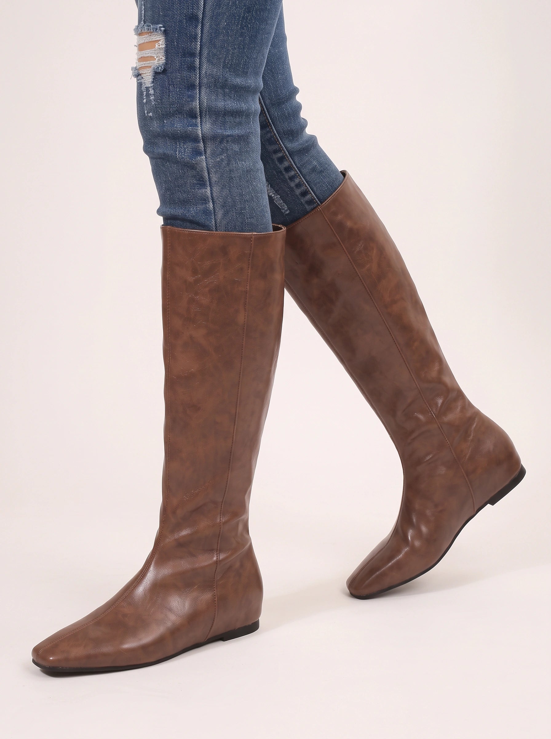 Torvell Knee-High Flat Boots – Women Leather Square Toe Knee High Boots Chelsea Streetwear Casual