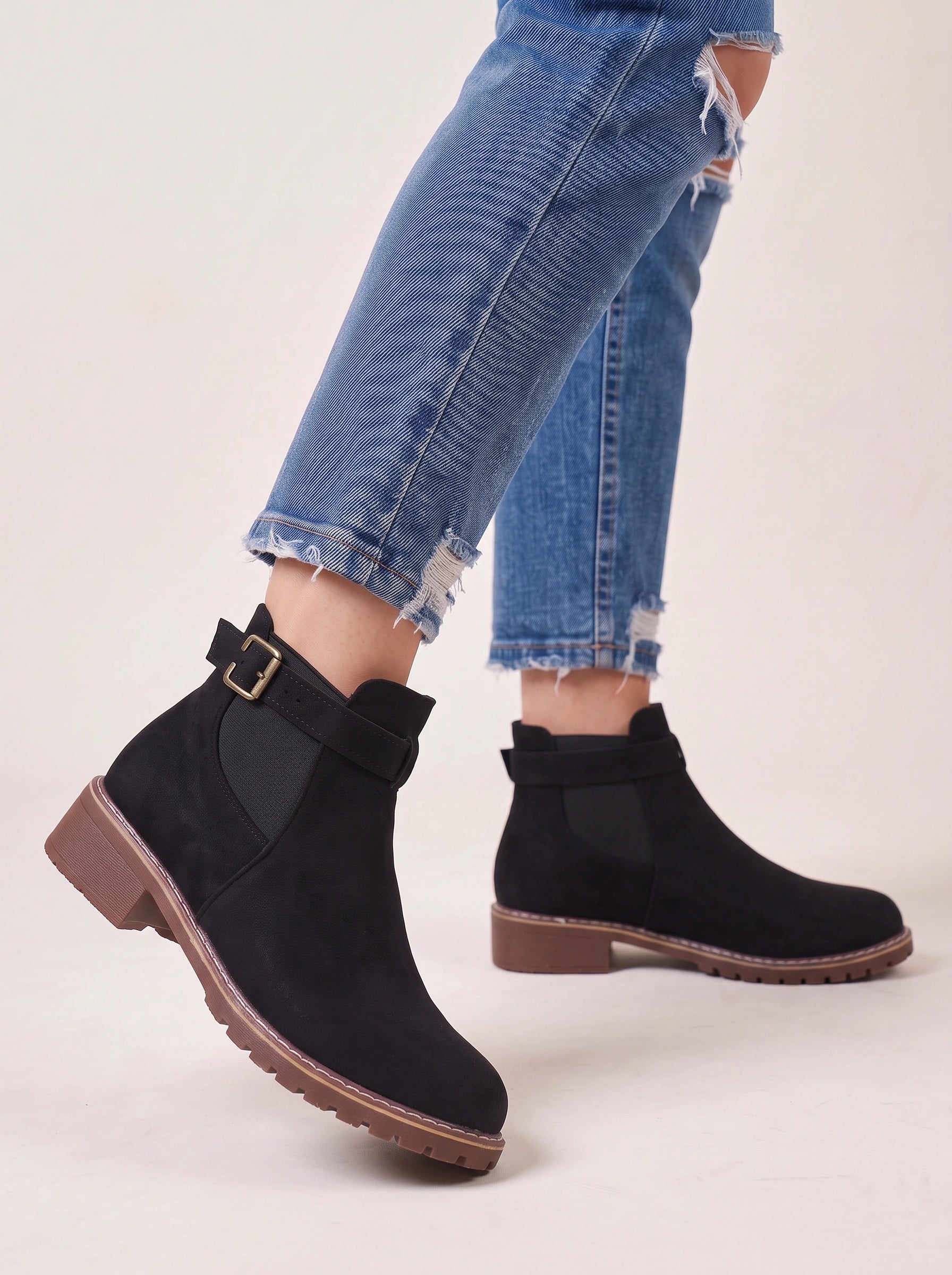 Bottines Chelsea Bucklow - Bottines noires en daim pour femme à semelle crantée et talon épais, pour l'automne