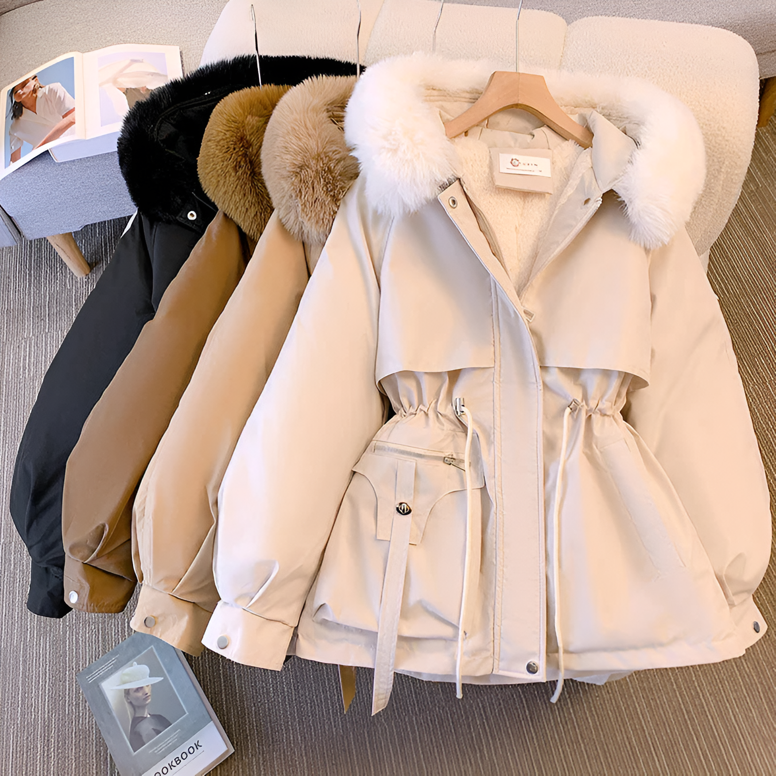 Doudoune à capuche bordée de fausse fourrure et taille ajustable Collietta - Doudoune à capuche moelleuse pour femme, manteau d’hiver