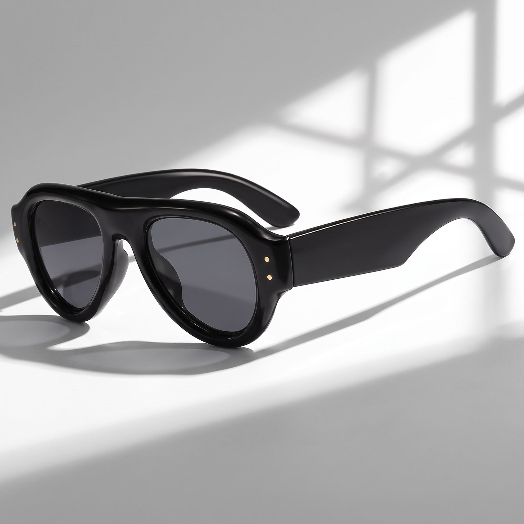 Rossima Oversized Aviator Sunglasses – Women Fashion Sunglasses Statement Eyewear Retro Bold Frame UV Protection Red Accessories
