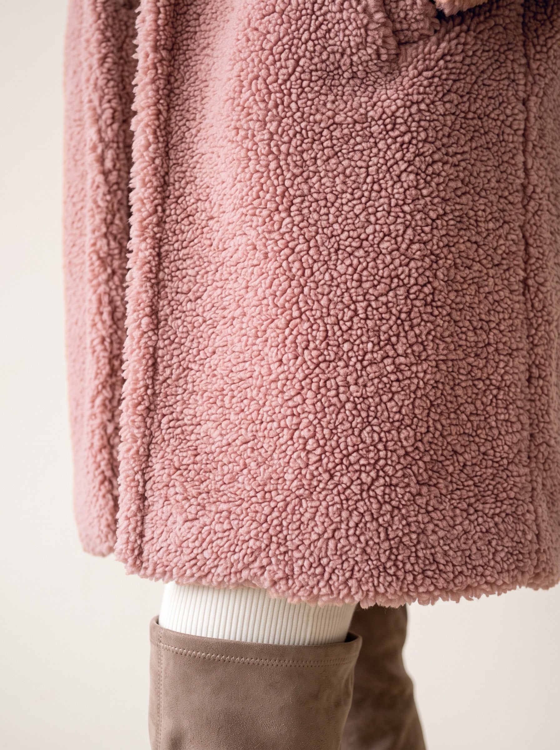Manteau long effet peluche Riccio - manteau en fausse fourrure oversize pour femme, à boutons sur le devant, pour l'hiver