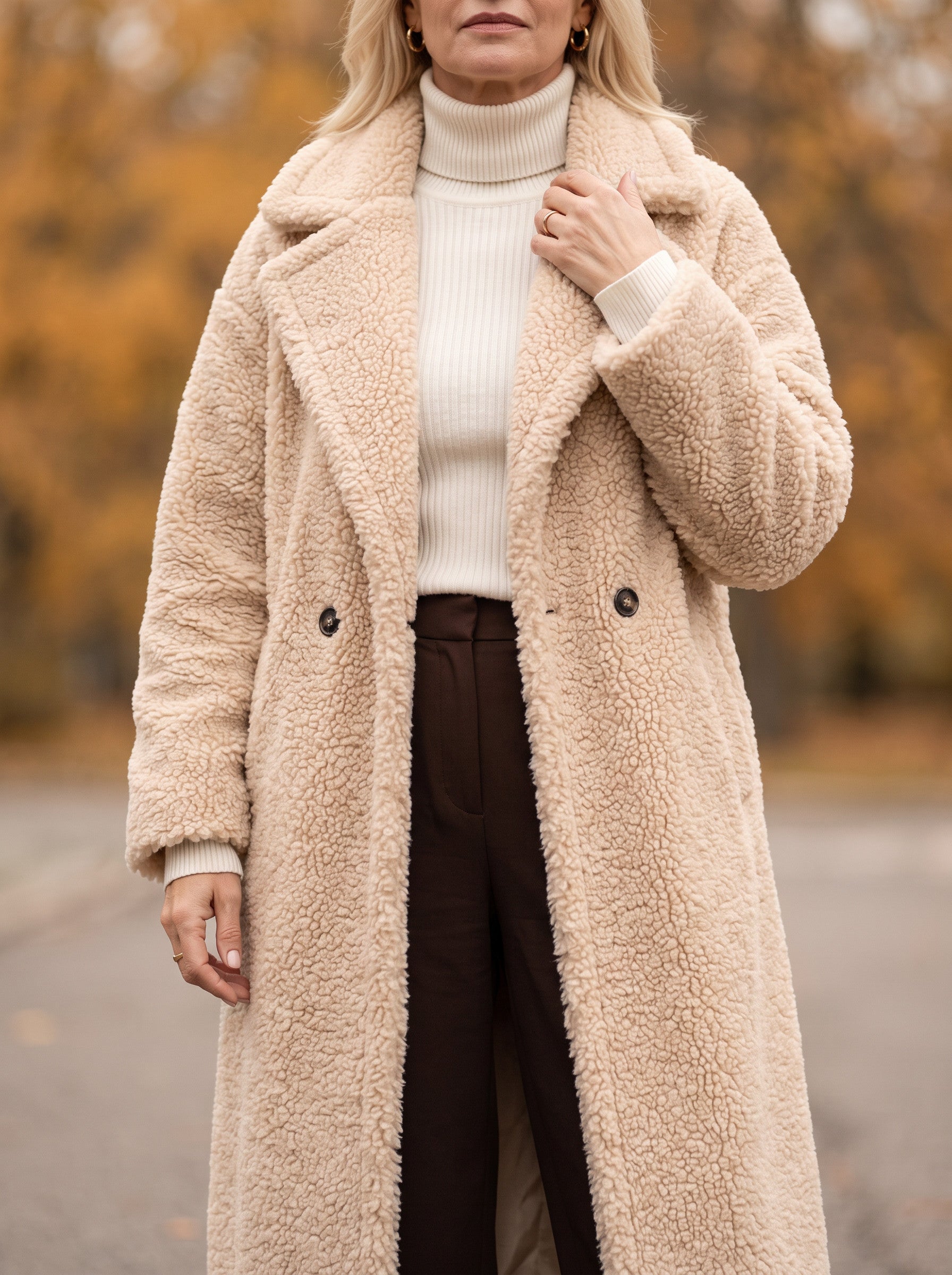 Manteau long effet peluche Riccio - manteau en fausse fourrure oversize pour femme, à boutons sur le devant, pour l'hiver